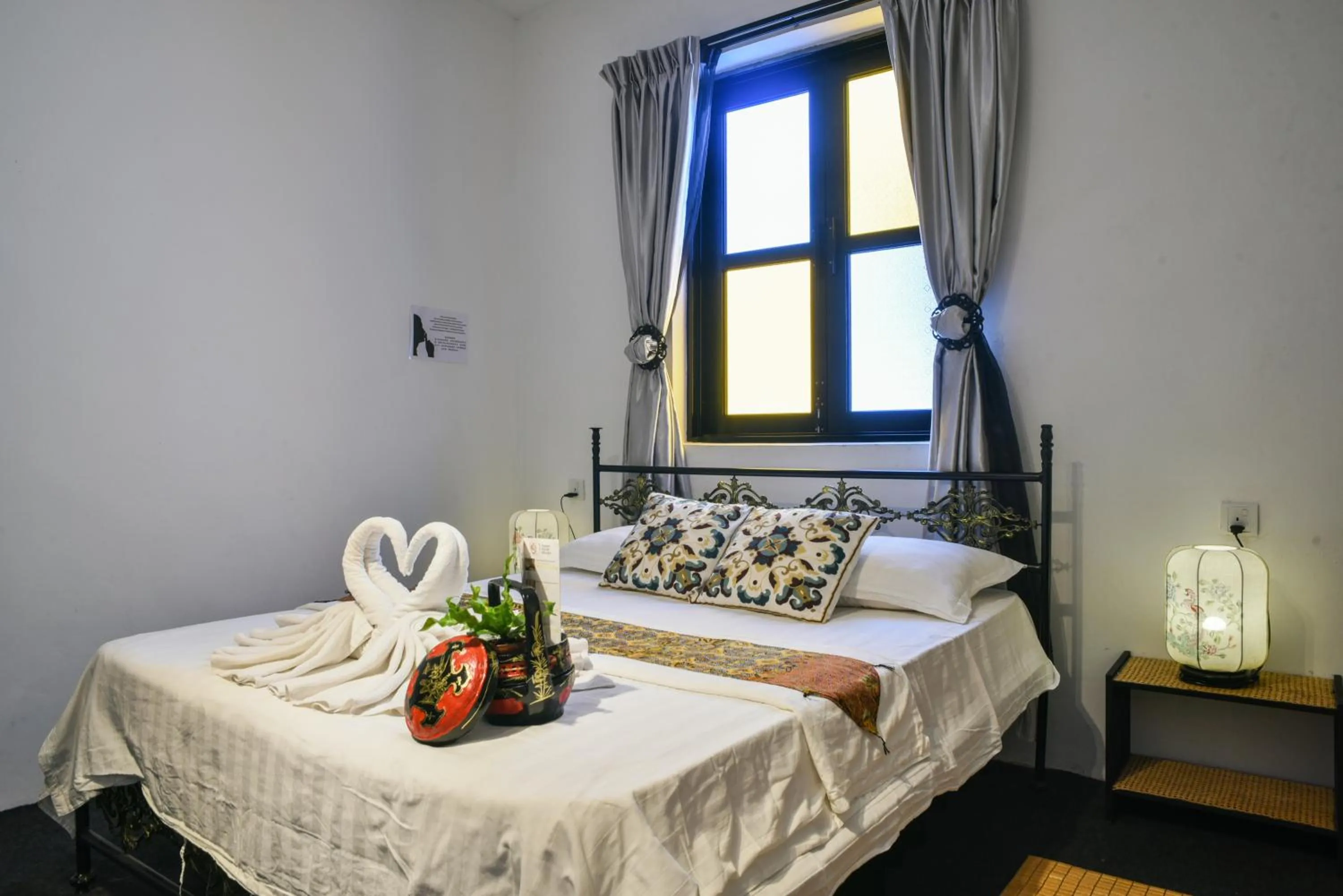 Bed in Ohana House HQ