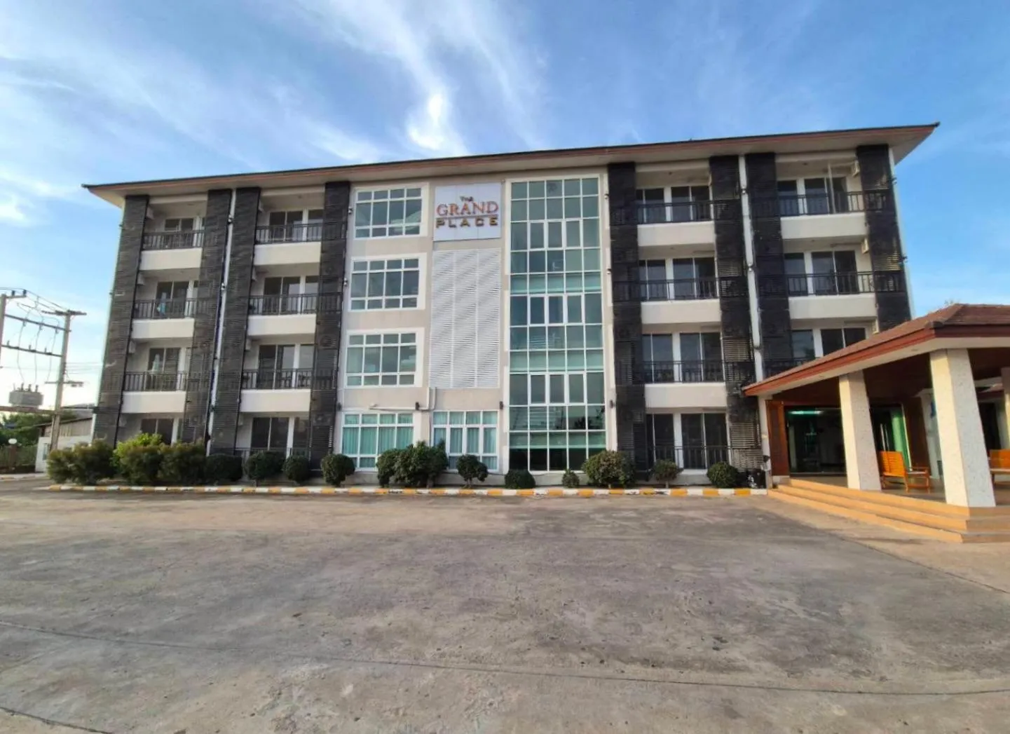 Property building in Grand Lopburi