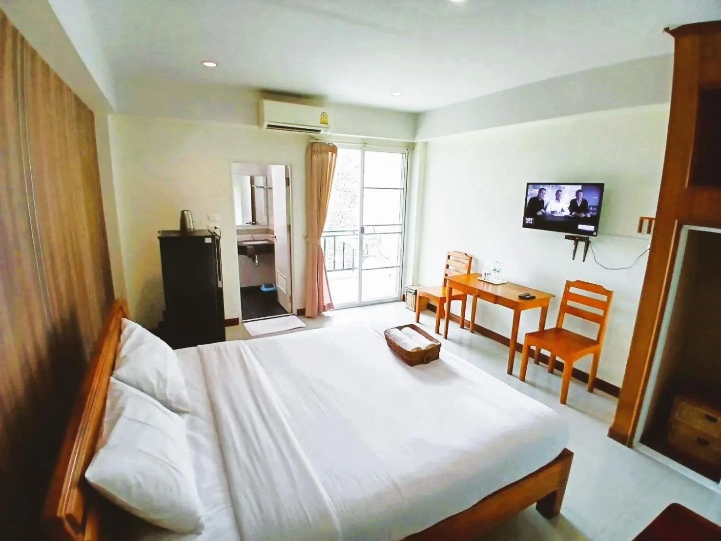 Bed in Grand Lopburi