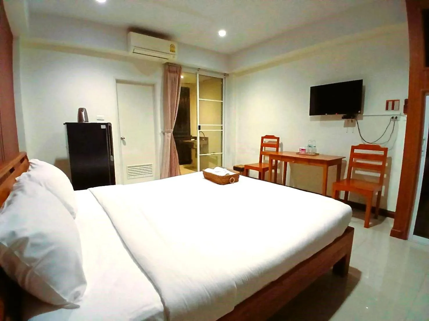 Bed in Grand Lopburi