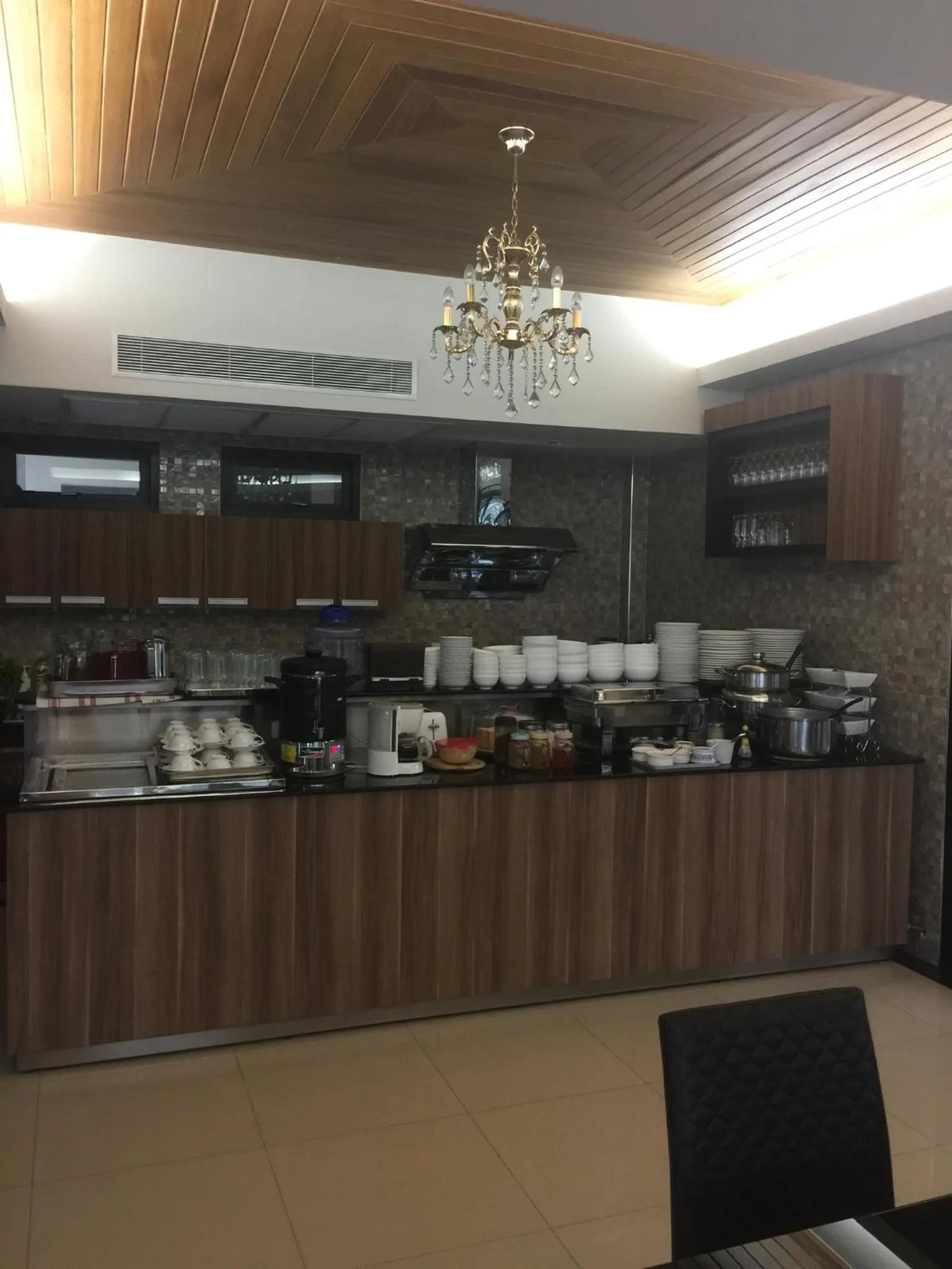 Restaurant/places to eat in Grand Lopburi