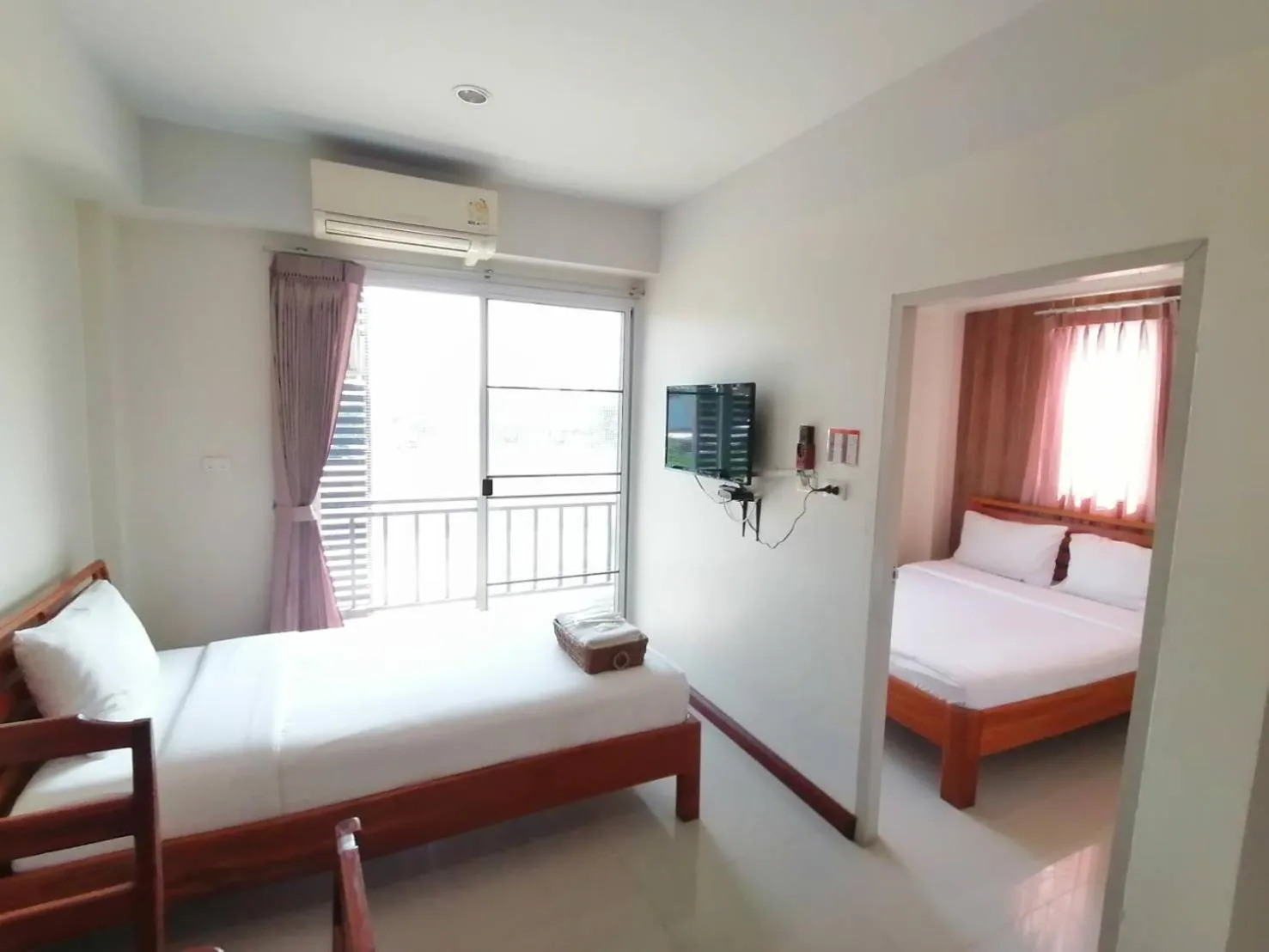 Bed in Grand Lopburi