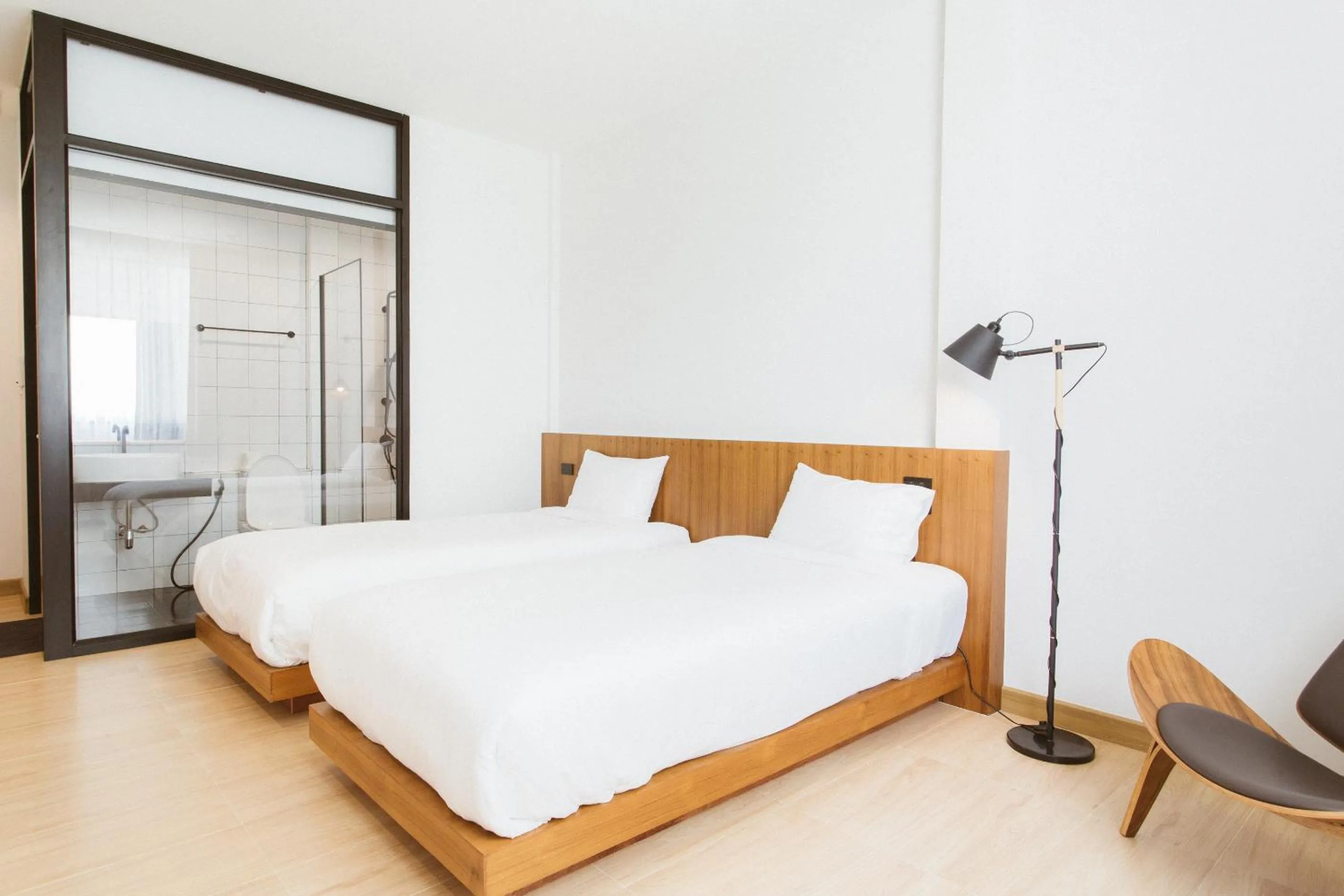 Bed in Karpenter Lampang