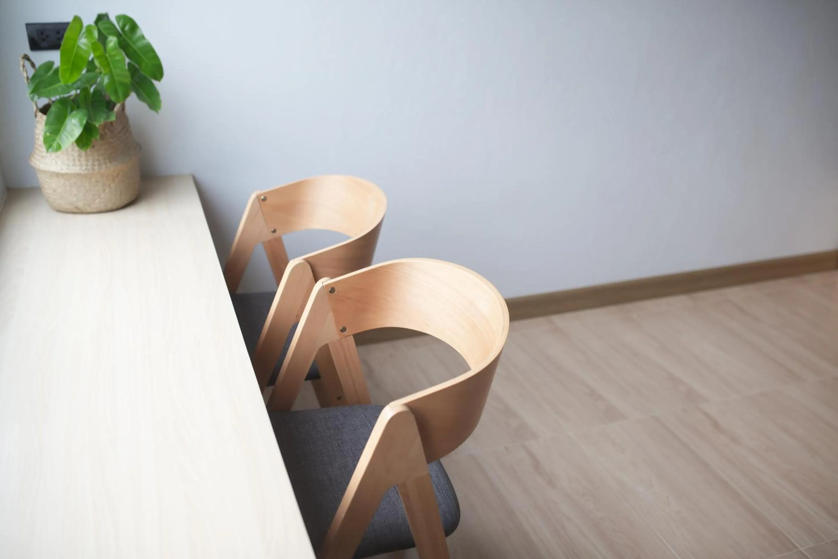 hair dresser in Karpenter Lampang