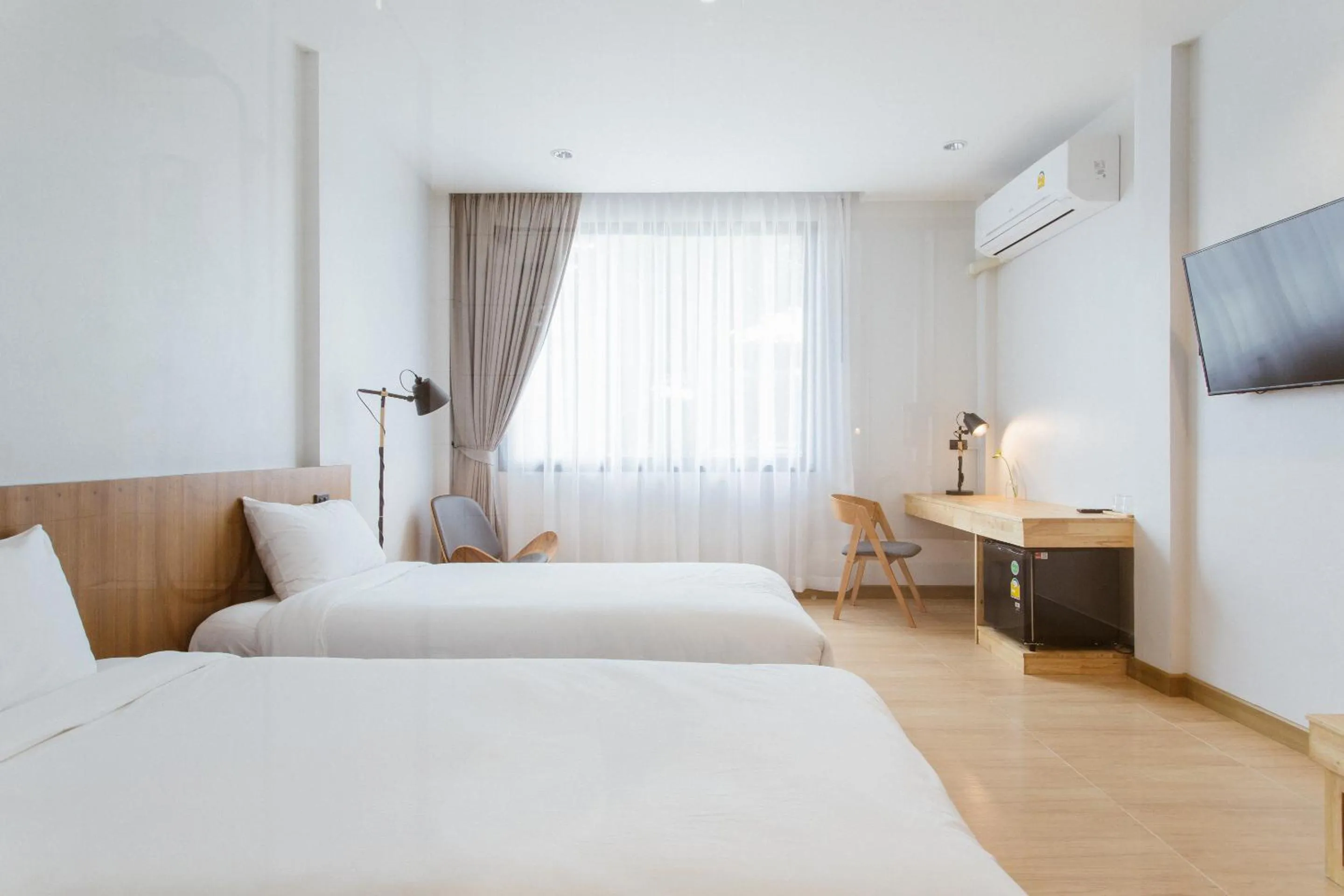 Bedroom, Bed in Karpenter Lampang