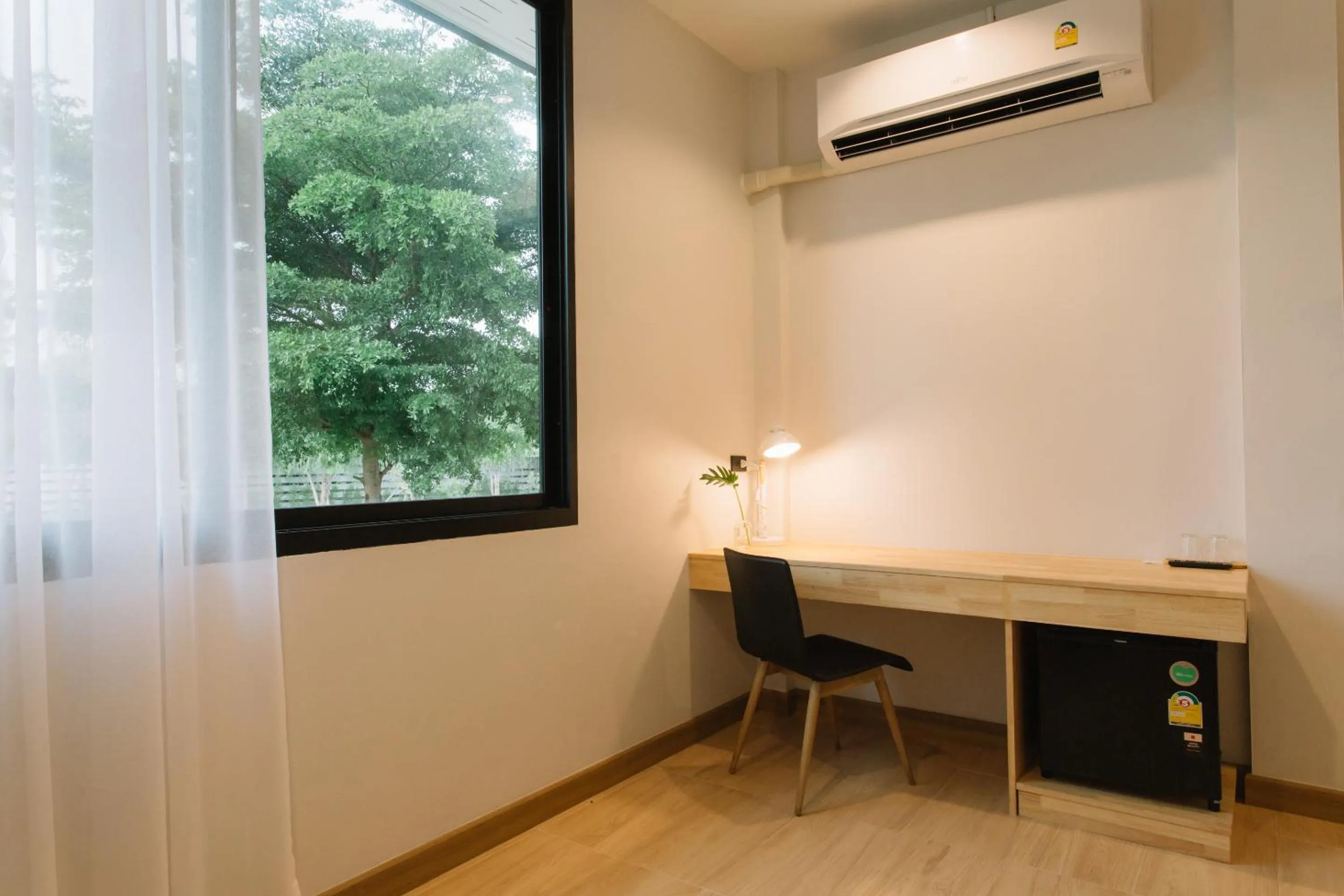 hair dresser in Karpenter Lampang