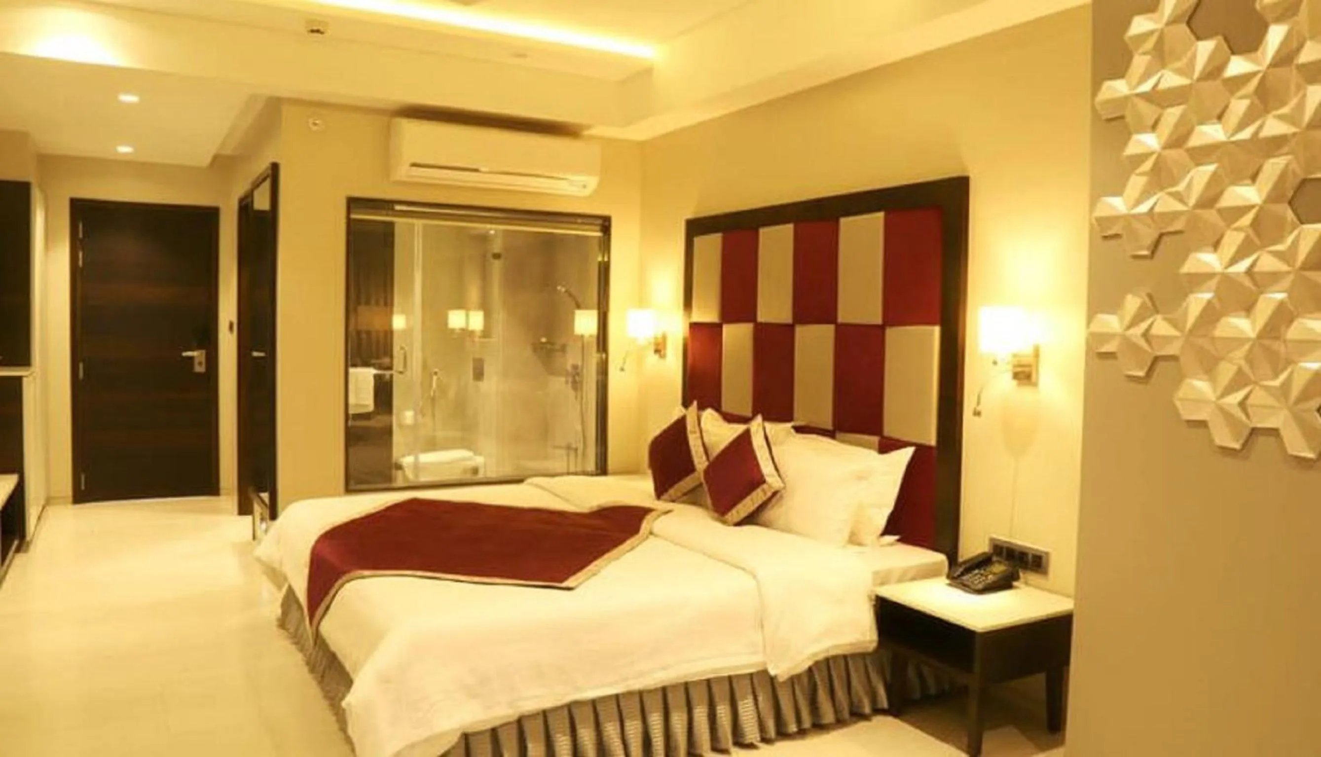 Bedroom, Bed in The Flora Grand, Vasco, Goa