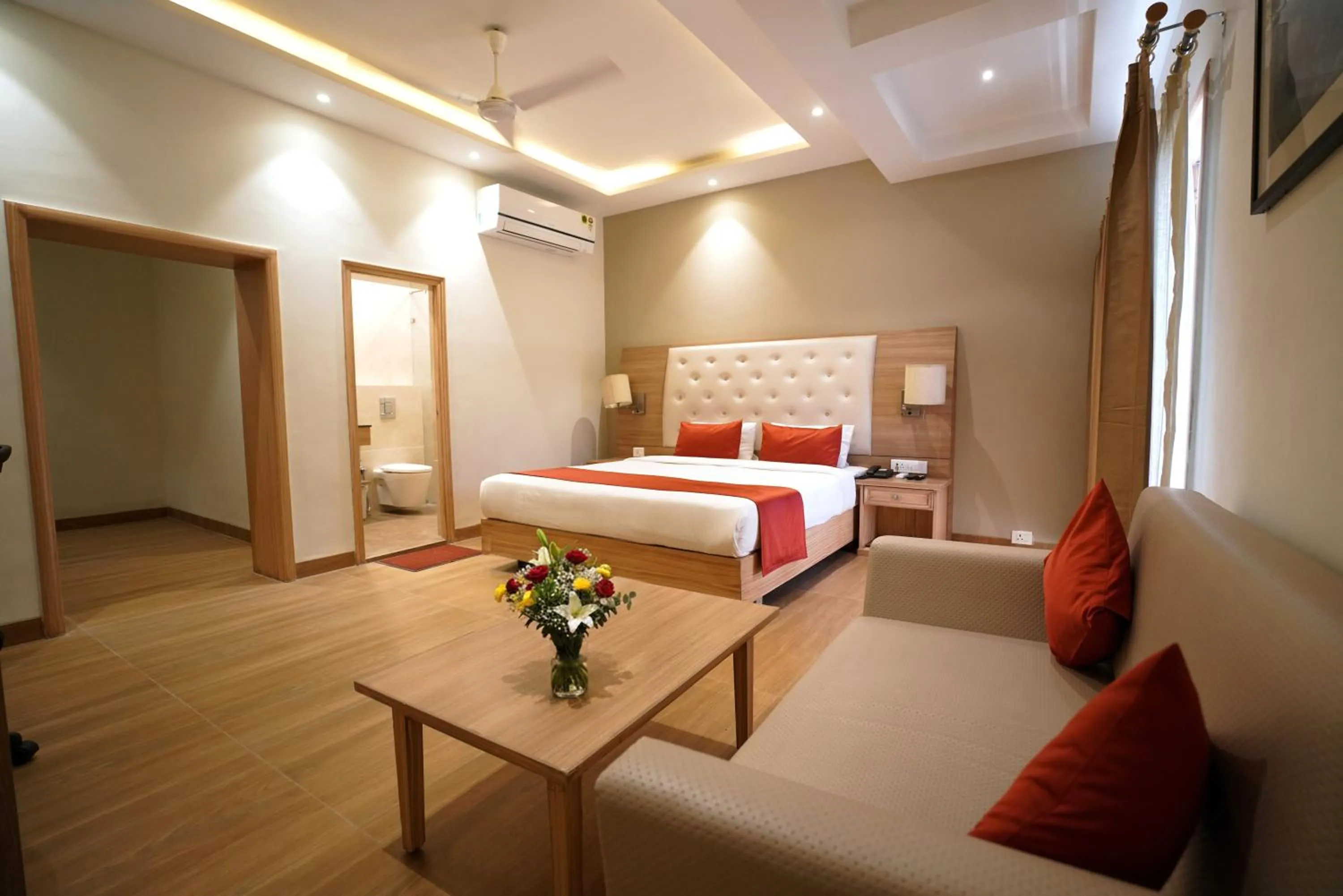 Bedroom, Bed in Kalinga Hotel