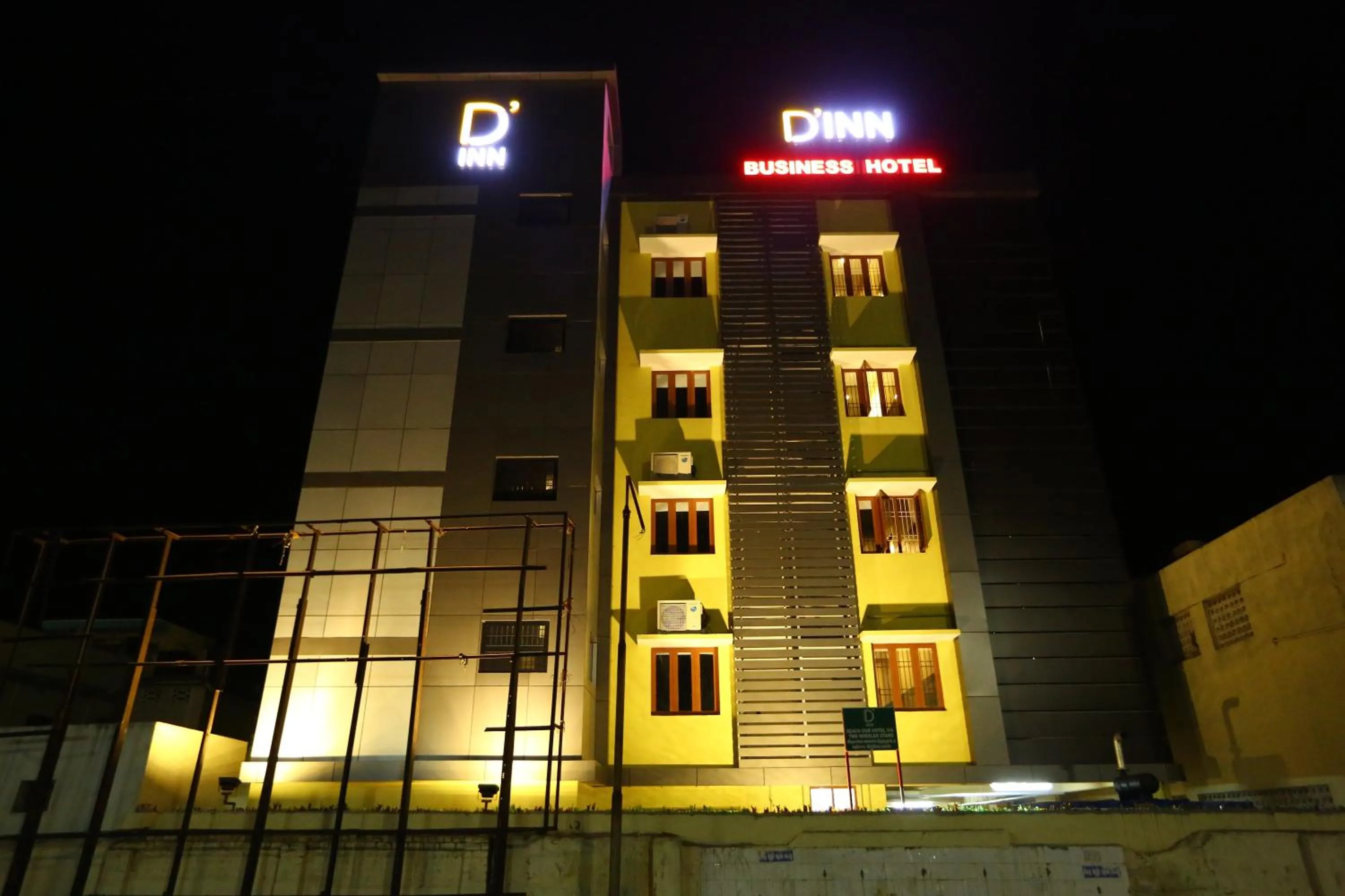 Facade/entrance in D'Inn