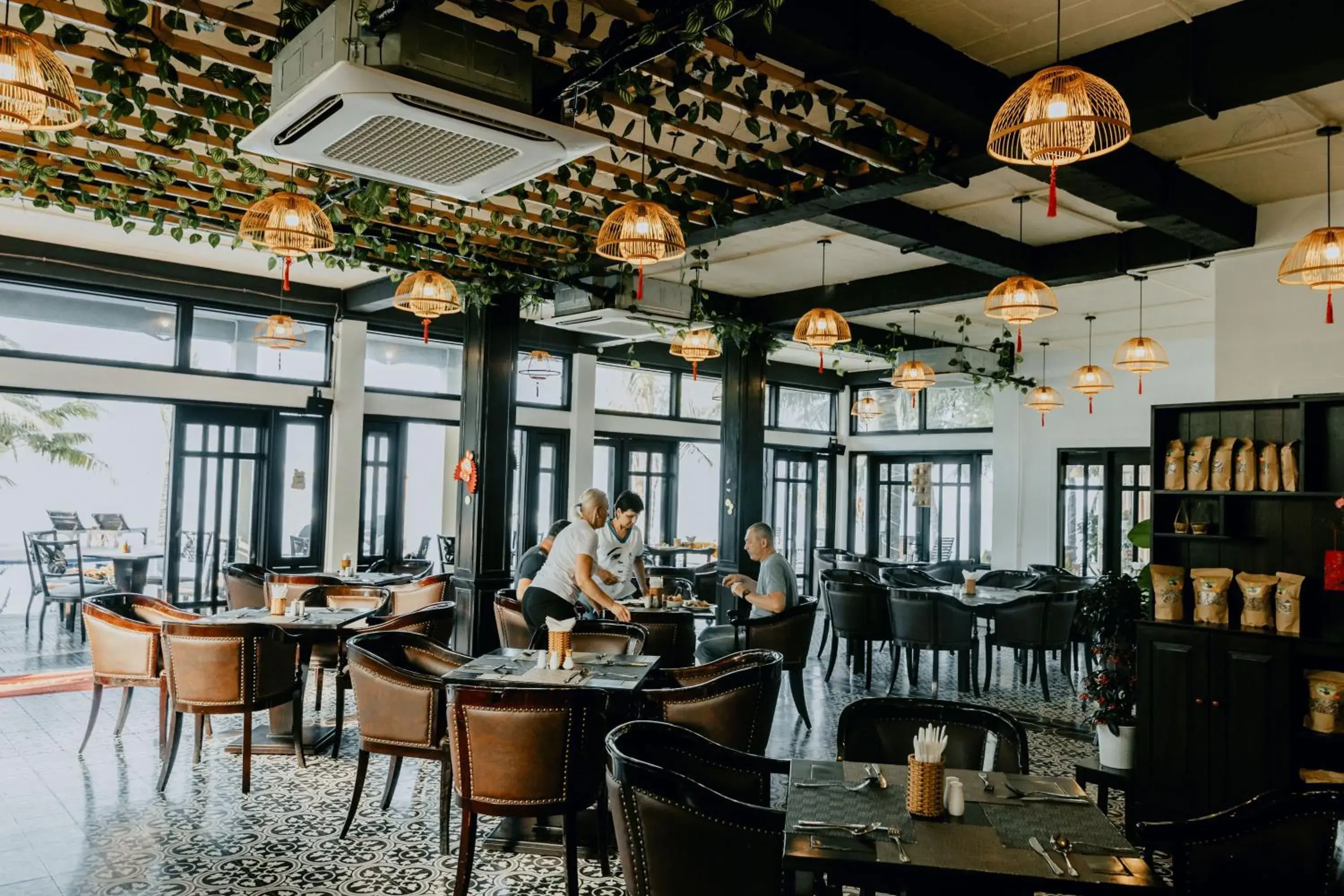 Restaurant/places to eat in Anja Beach Resort & Spa Restaurant/places to eat in Anja Beach Resort & Spa