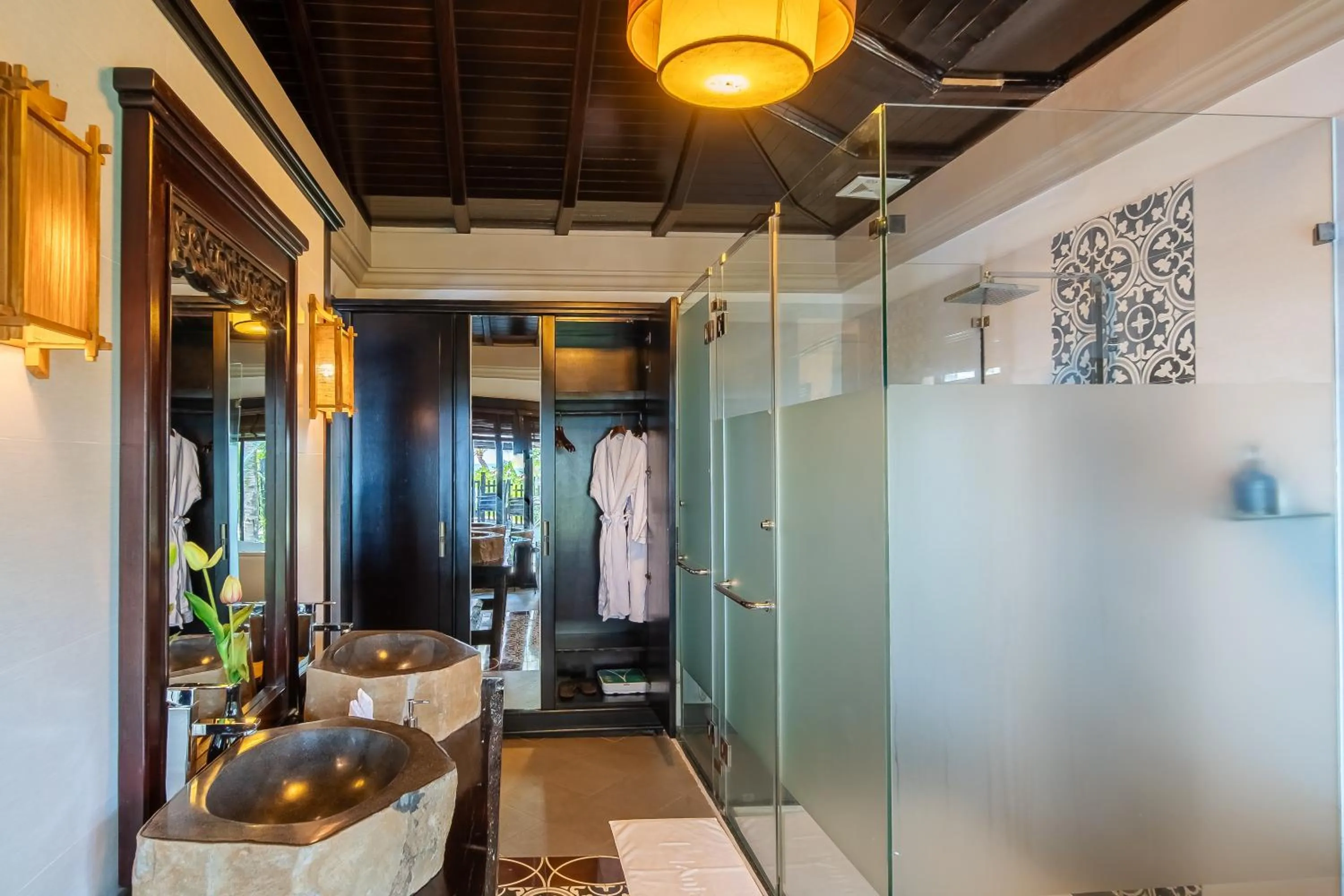Shower in Anja Beach Resort & Spa