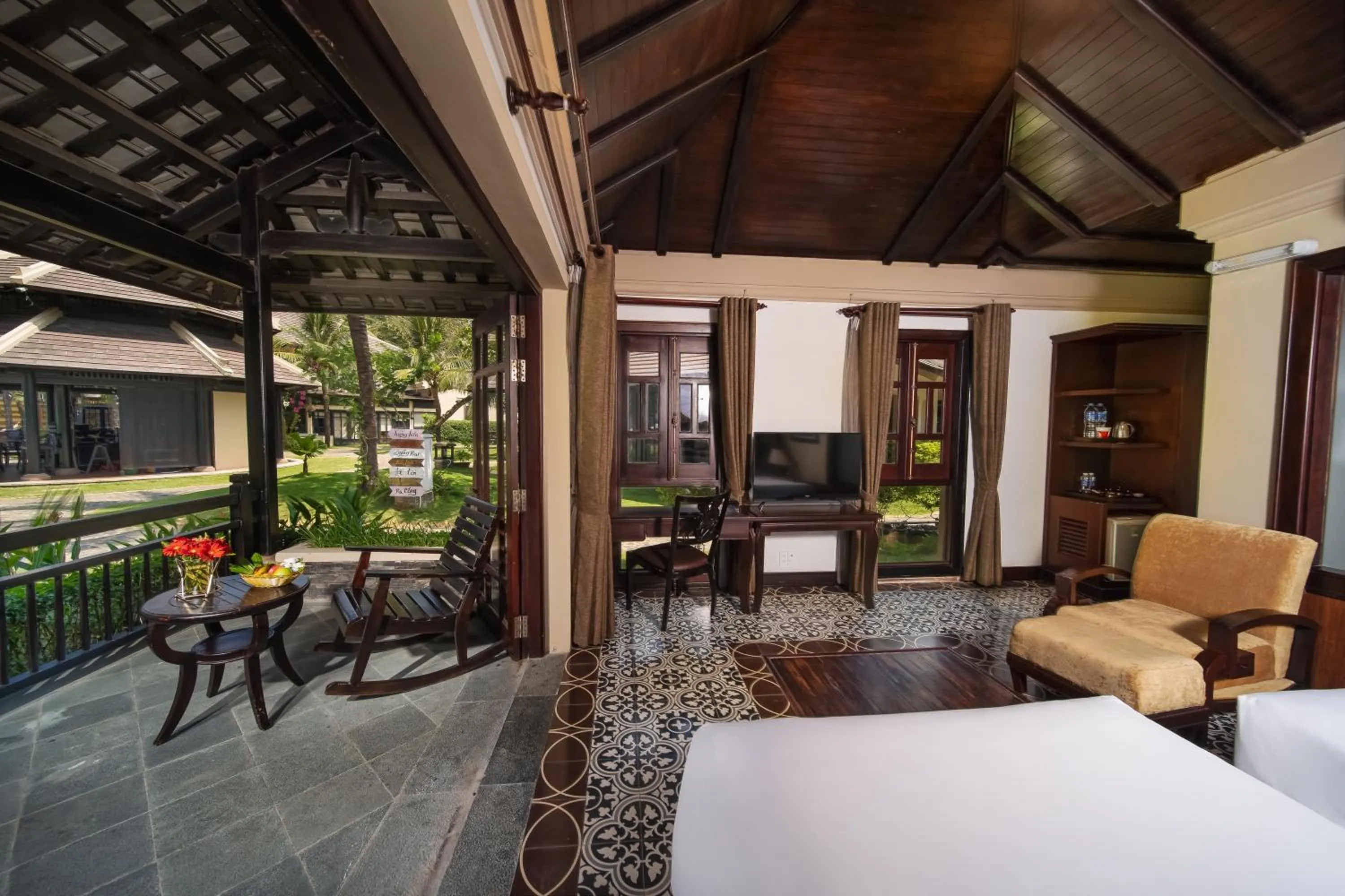 TV and multimedia in Anja Beach Resort & Spa