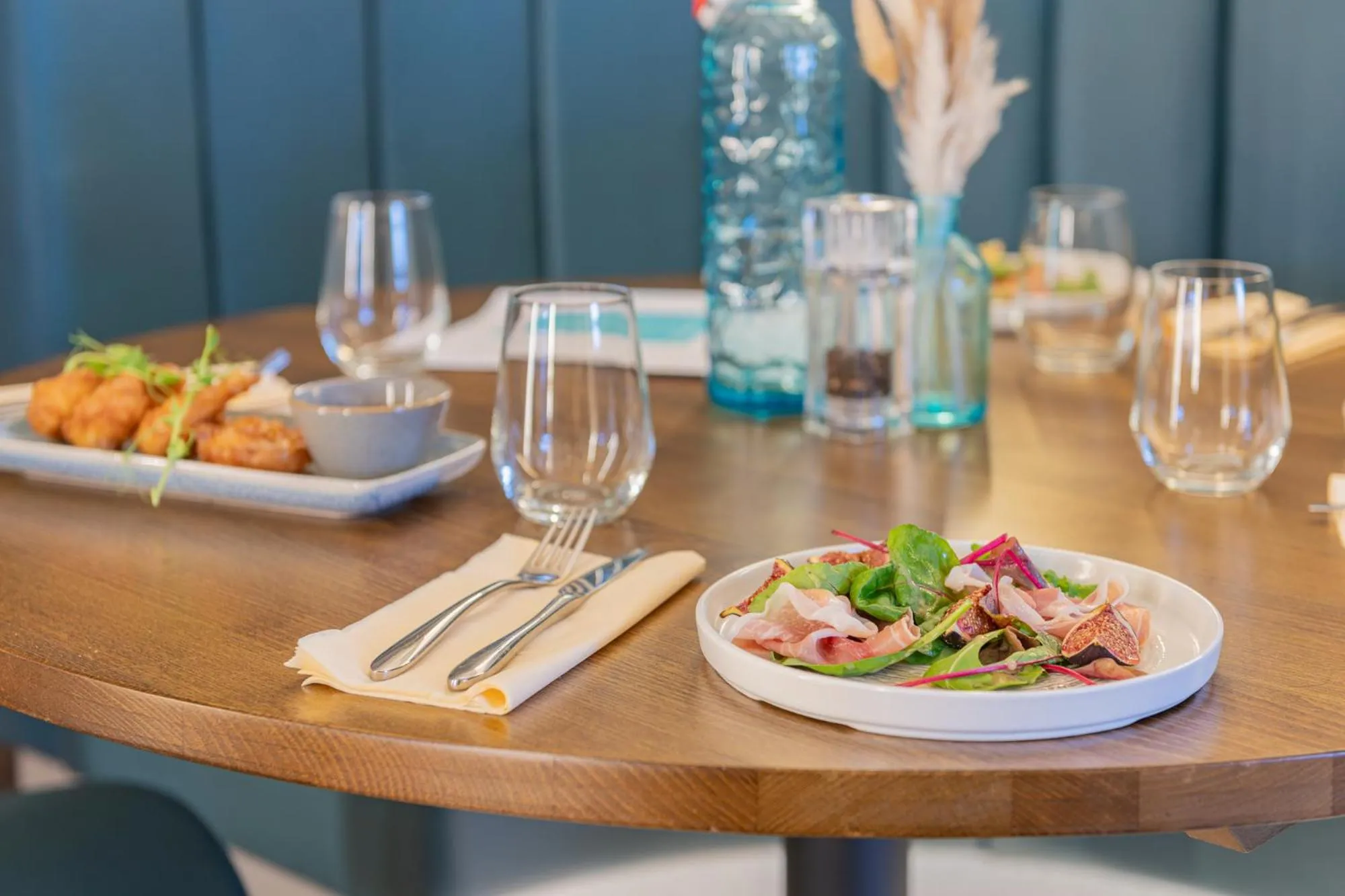 Food and drinks in The Riverside