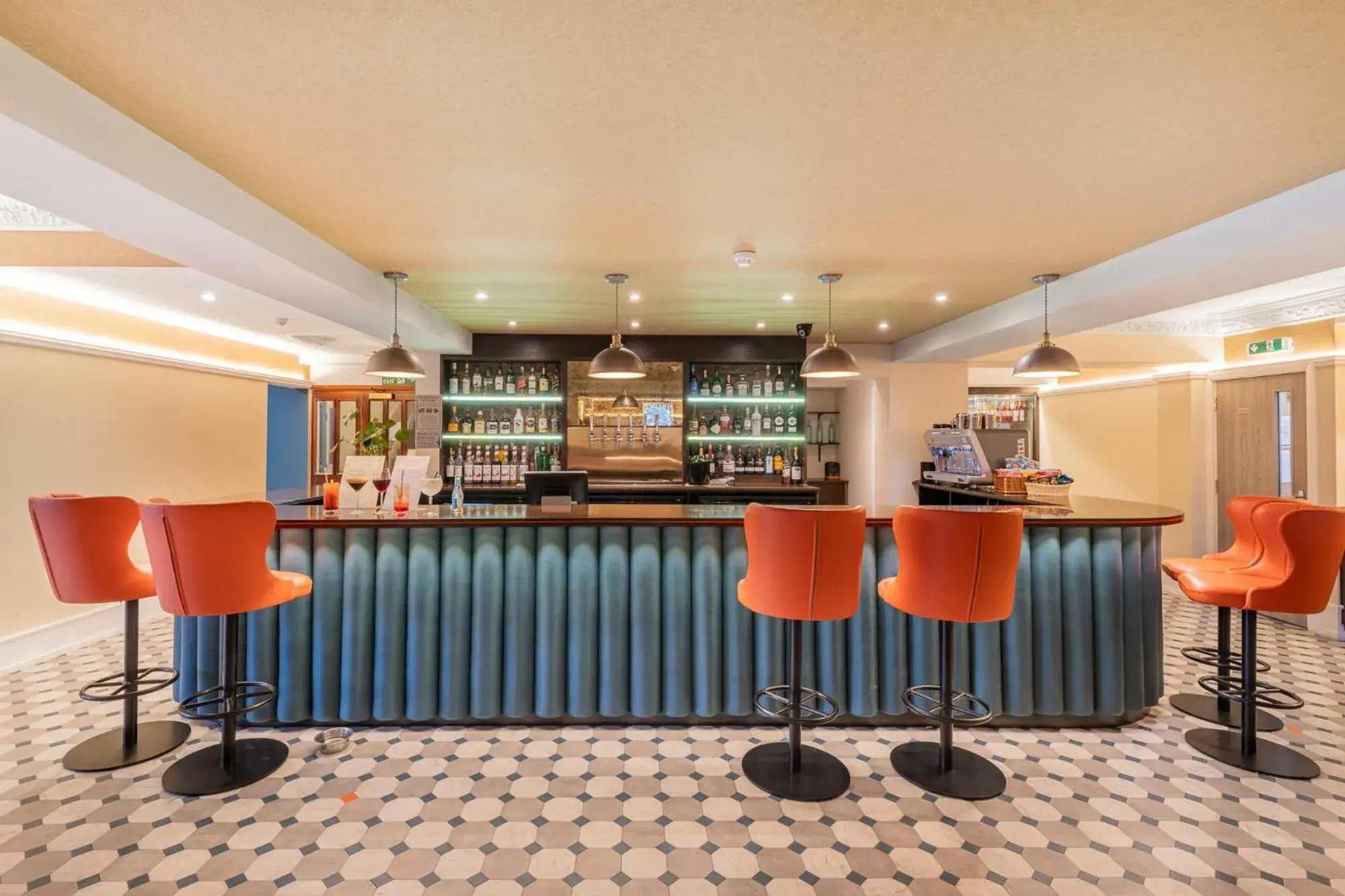 Lounge or bar in The Riverside Lounge or bar in The Riverside