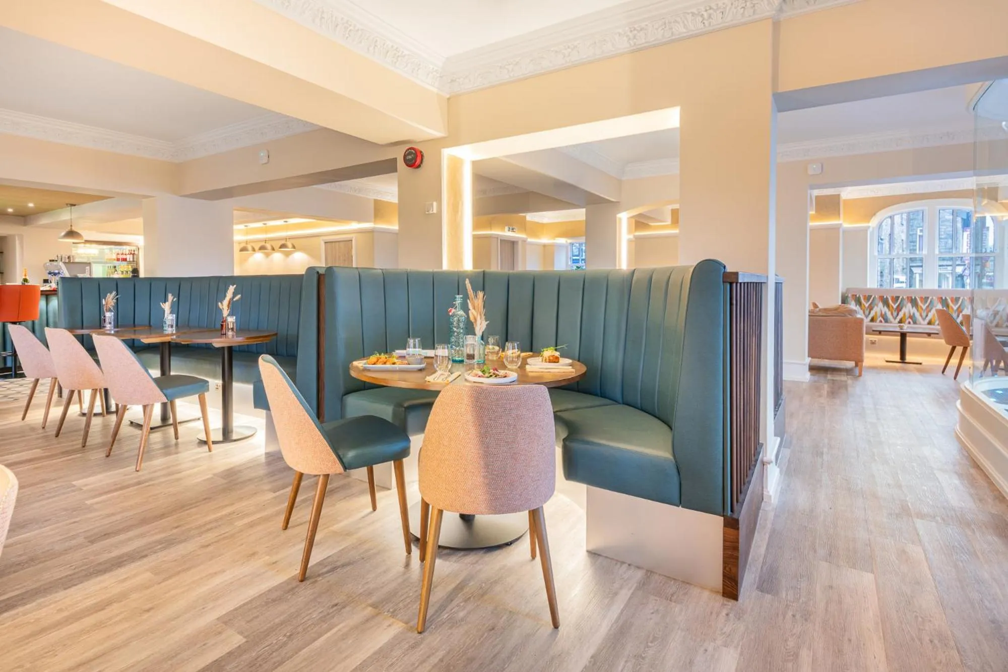 Restaurant/places to eat in The Riverside