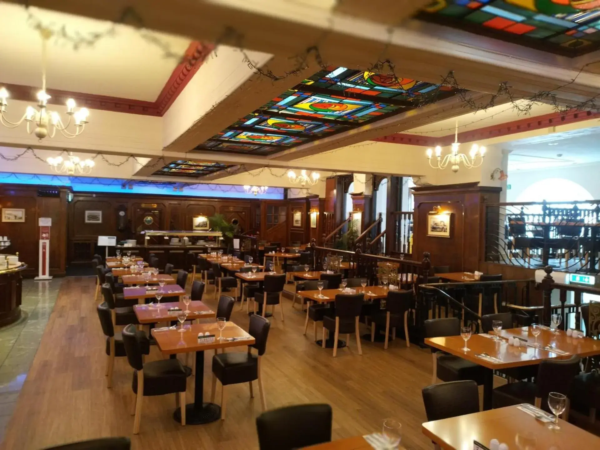 Restaurant/places to eat in The Savoy Hotel Restaurant/places to eat in The Savoy Hotel