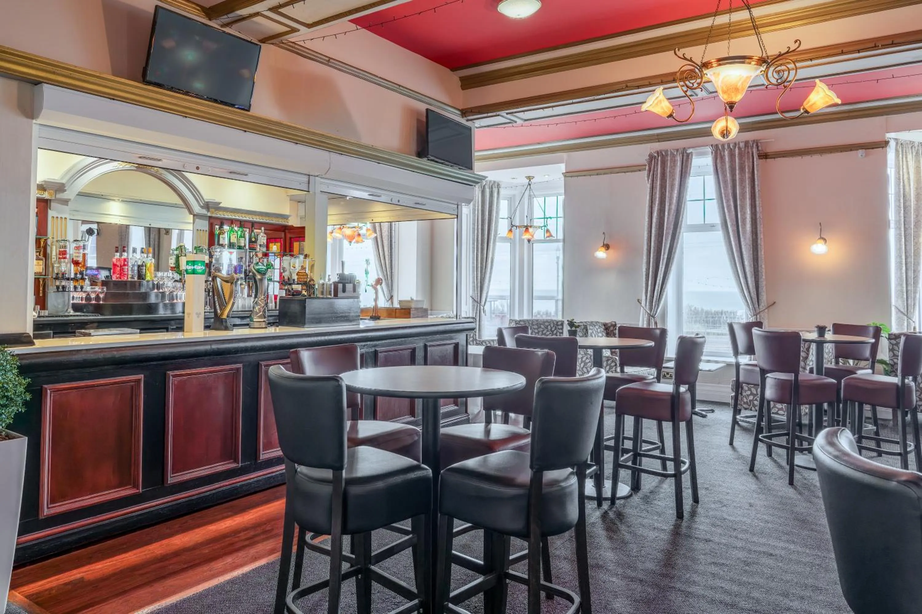 Lounge or bar in The Savoy Hotel