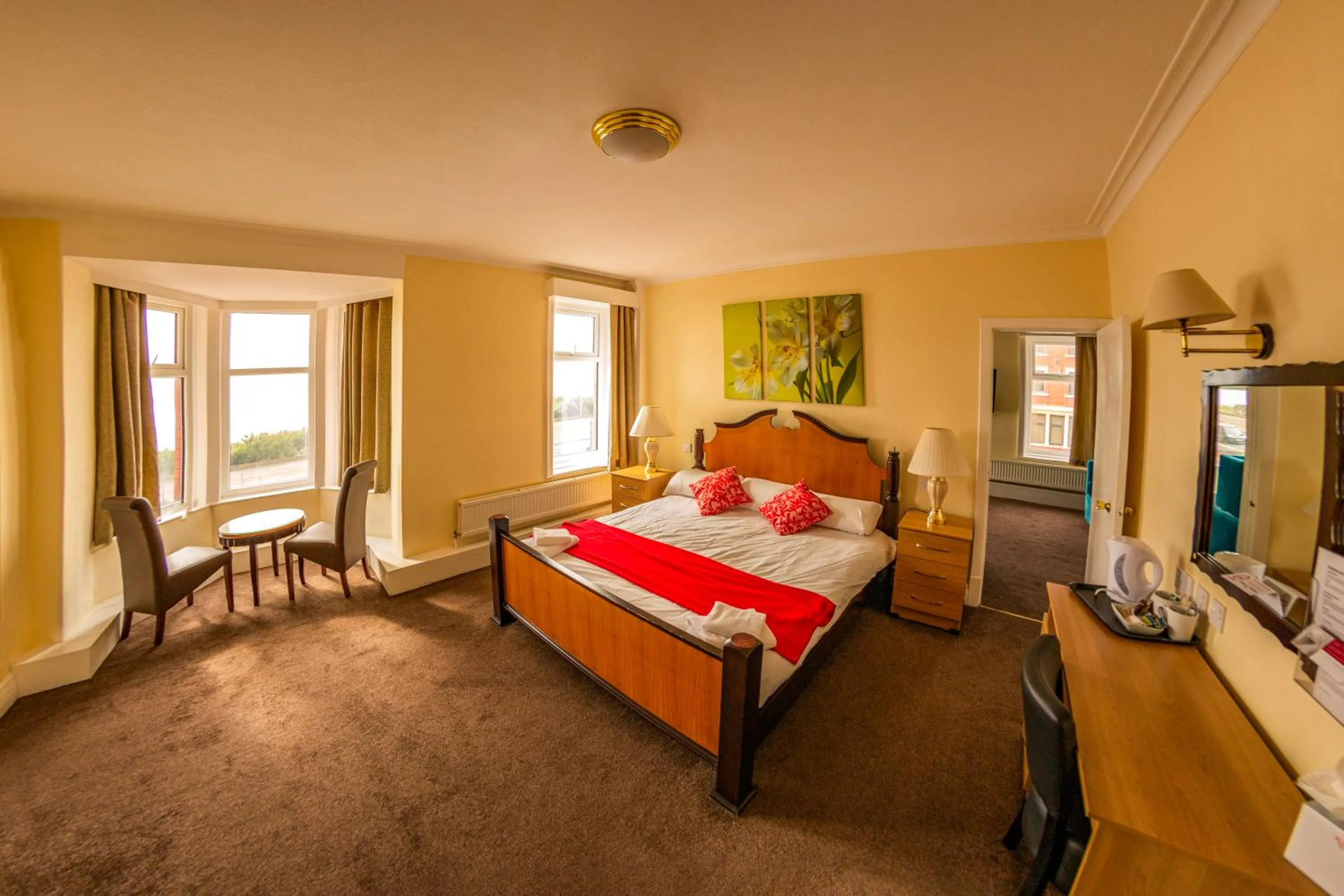 Bedroom, Bed in The Savoy Hotel