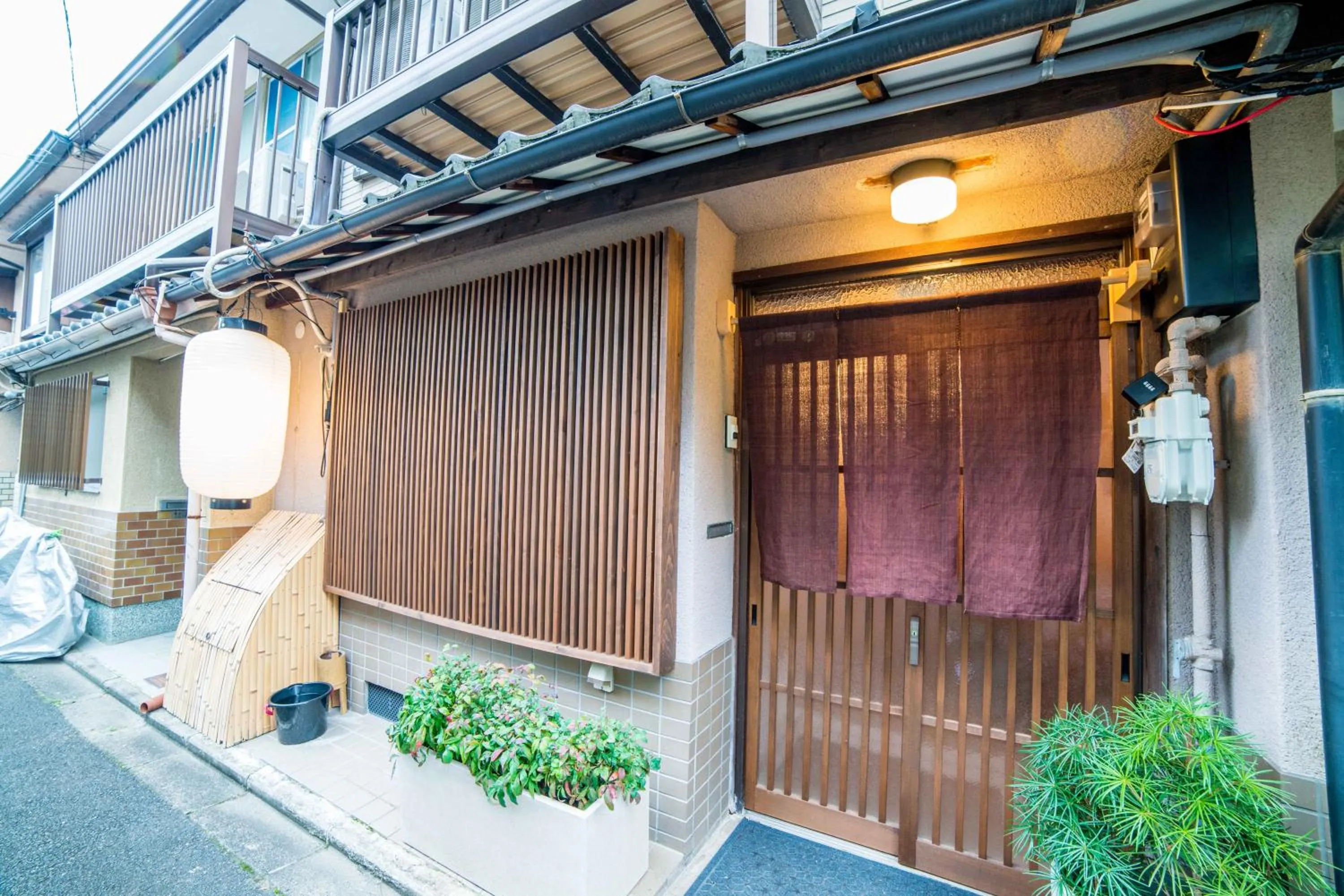 Property building in Kumano House