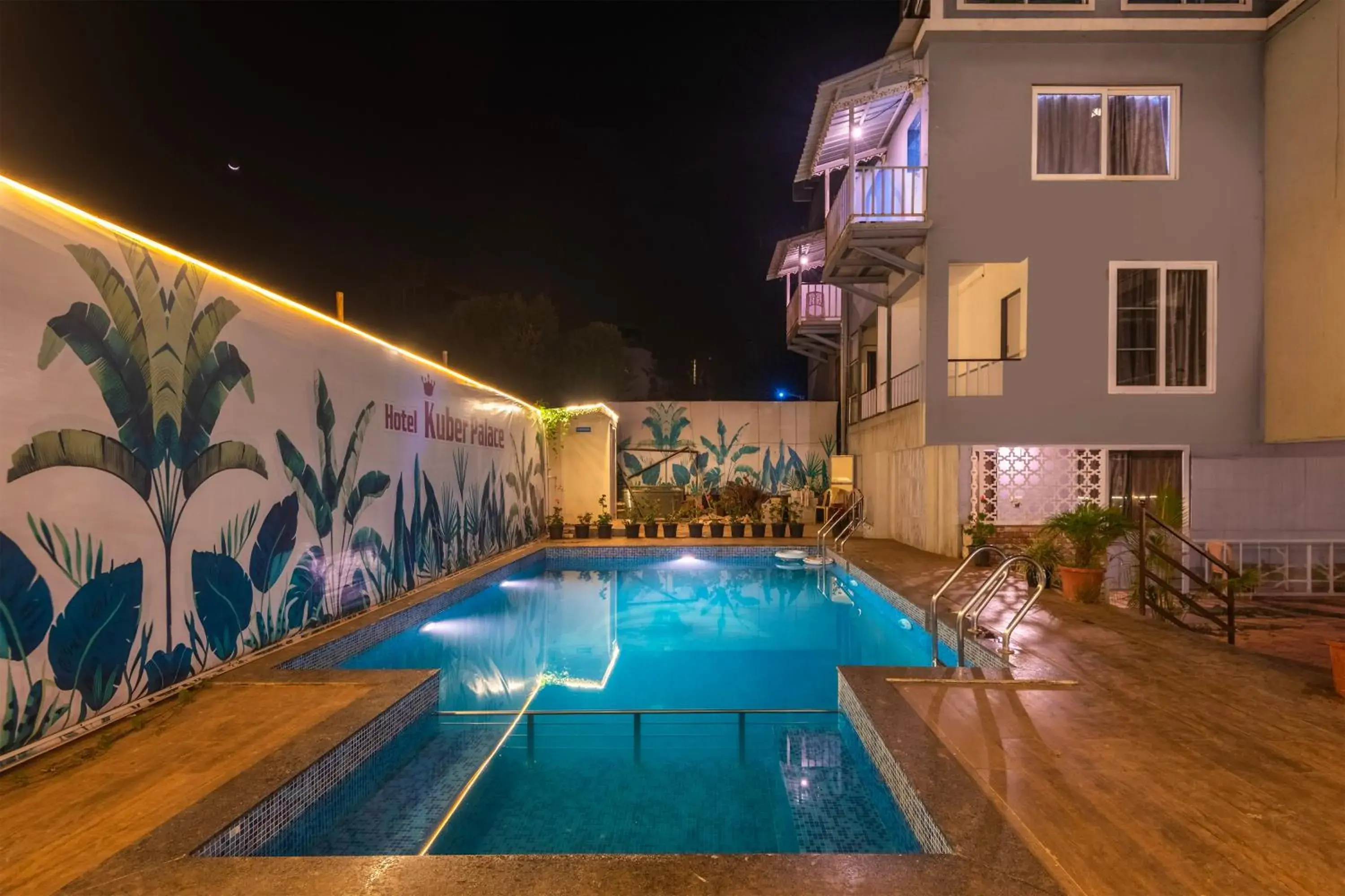 Treebo Kuber Palace with Swimming Pool Treebo Kuber Palace with Swimming Pool