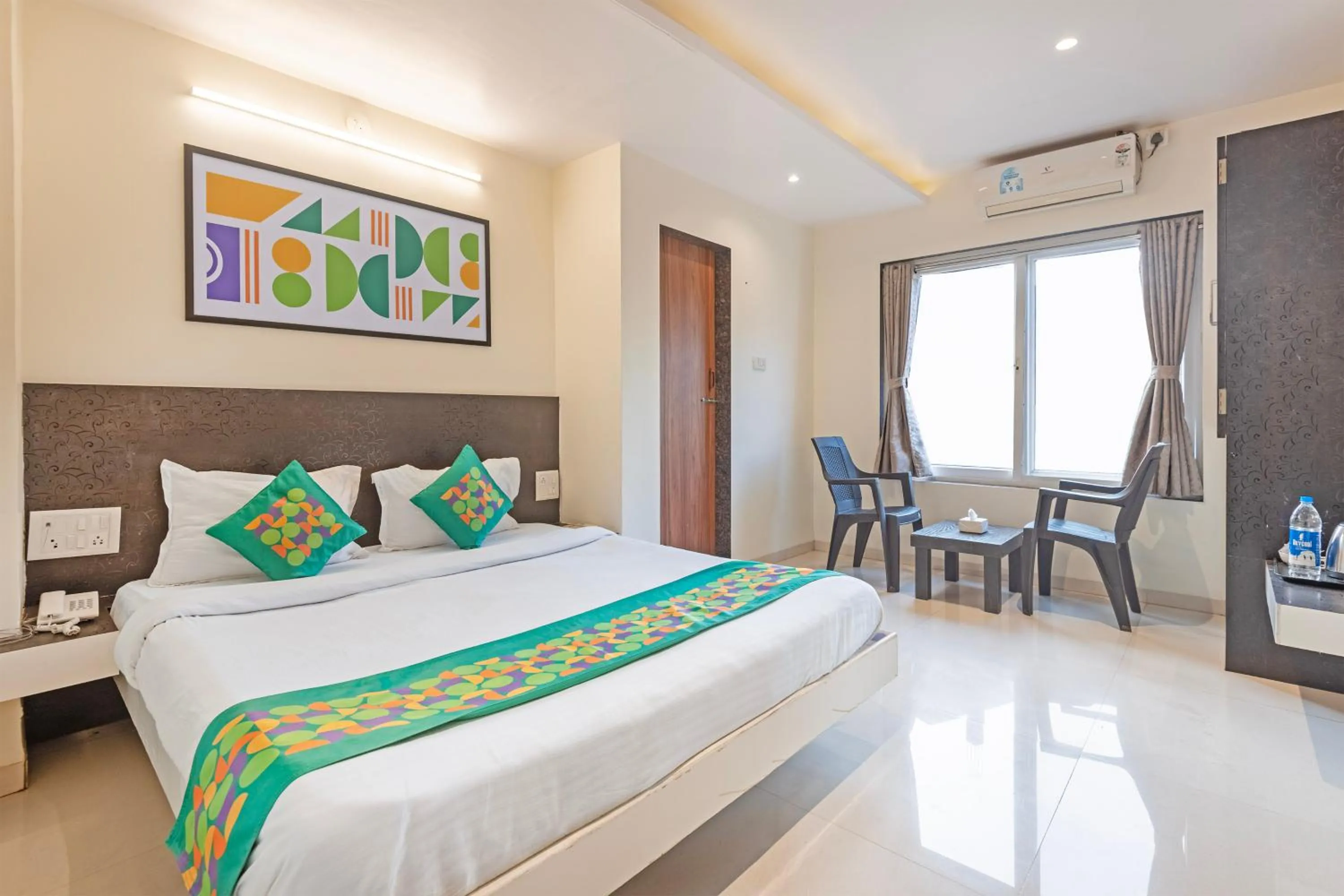 Bedroom, Bed in Treebo Kuber Palace with Swimming Pool