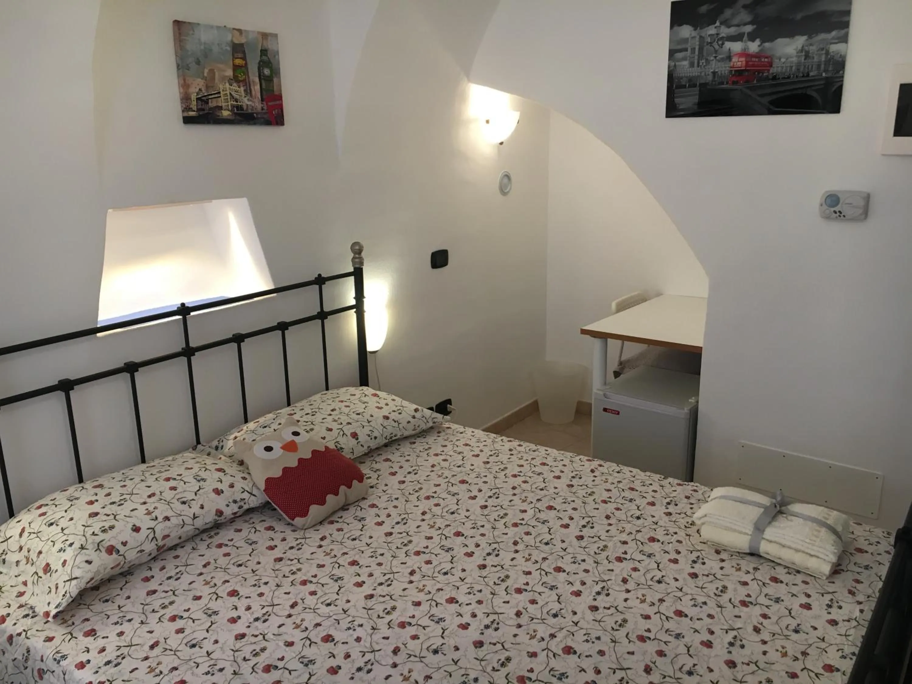 Photo of the whole room, Bed in La Torre di Clo B&B