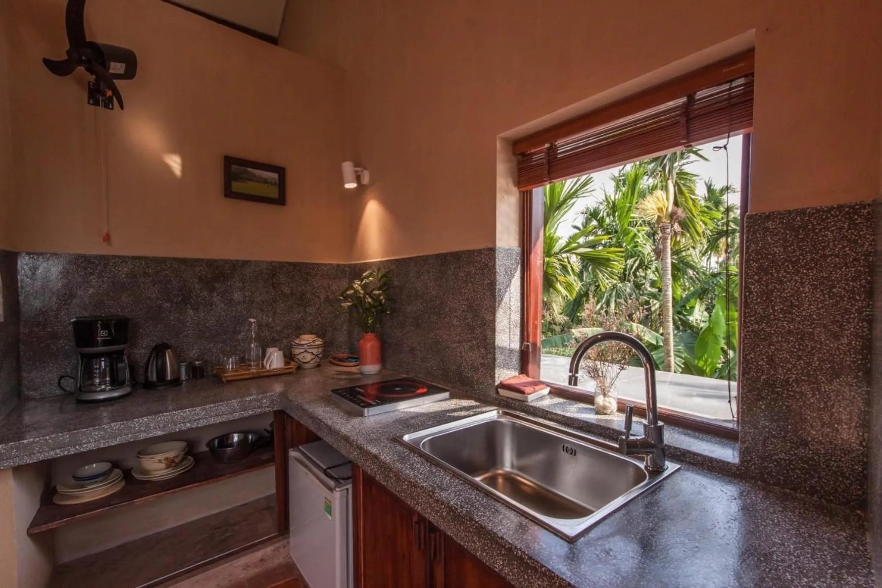 Kitchen or kitchenette in An Villa boutique resort