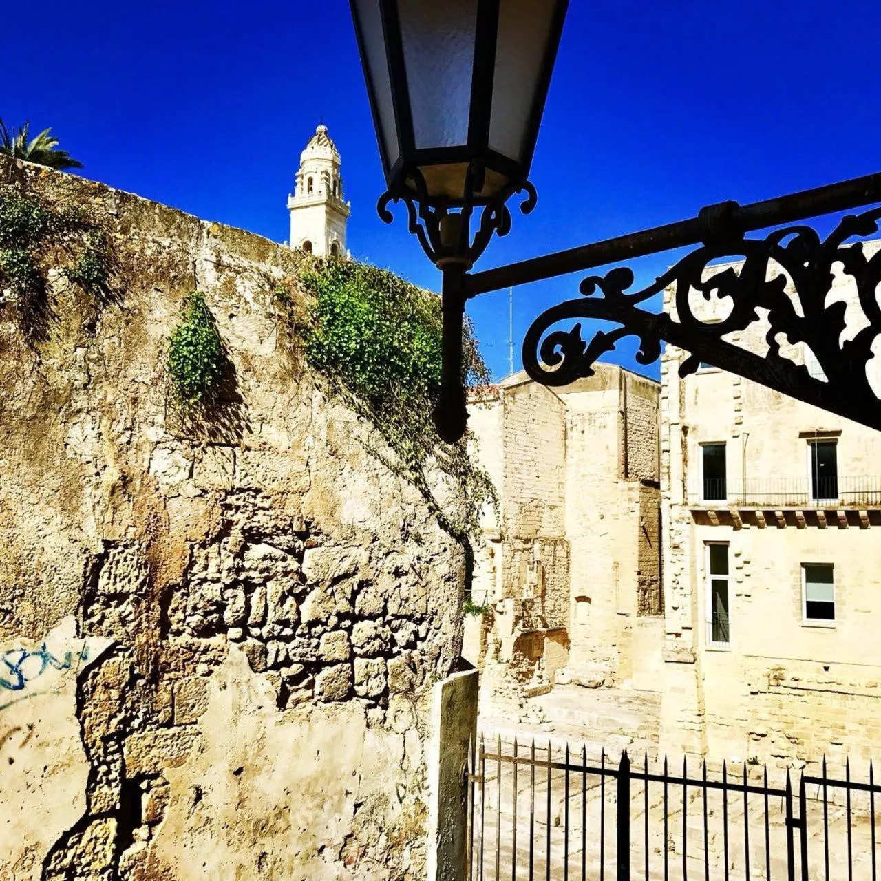 Decorative detail in Suite del Teatro Romano