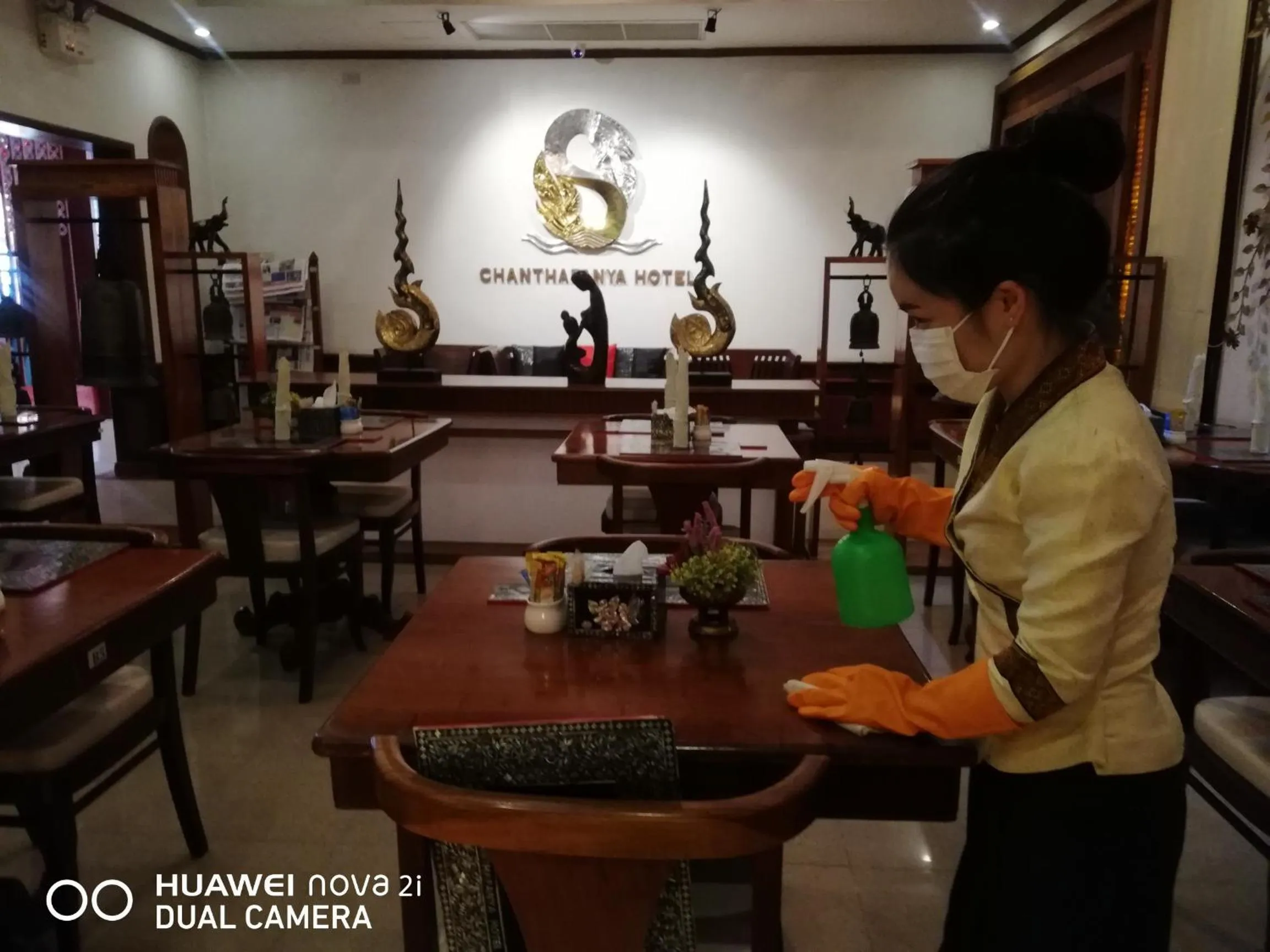 Restaurant/places to eat in Chanthapanya Hotel