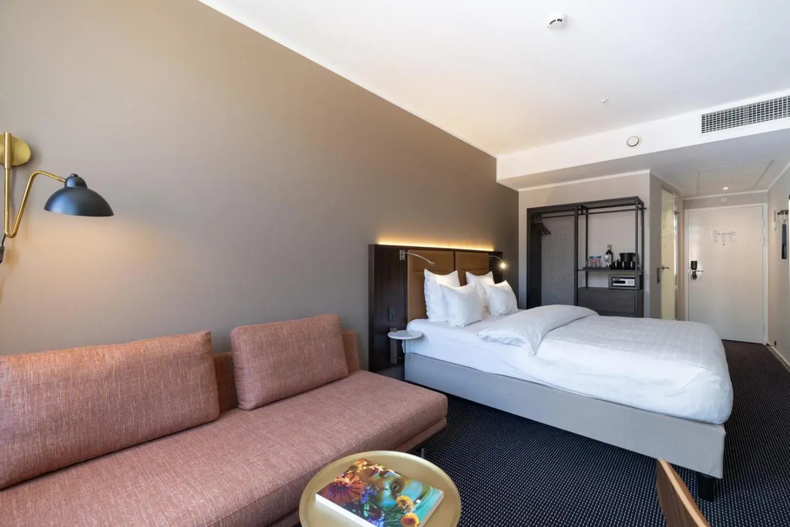 Bed in The Square Bed in The Square