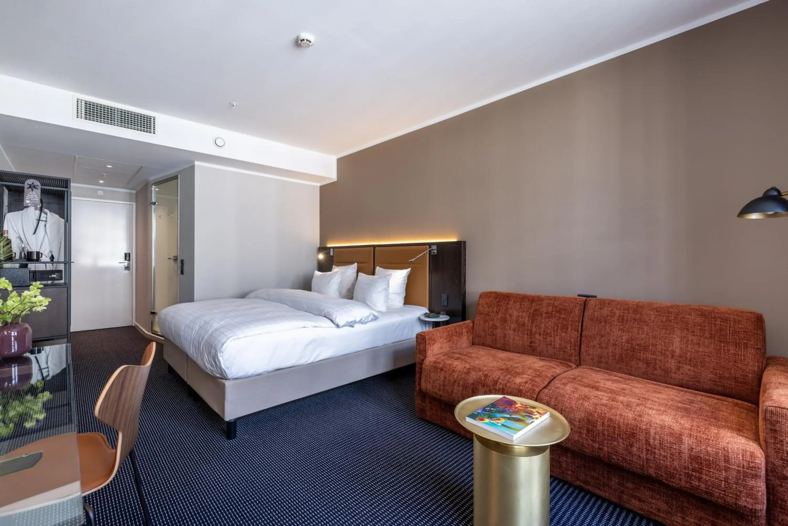 Bedroom, Bed in The Square Bedroom, Bed in The Square