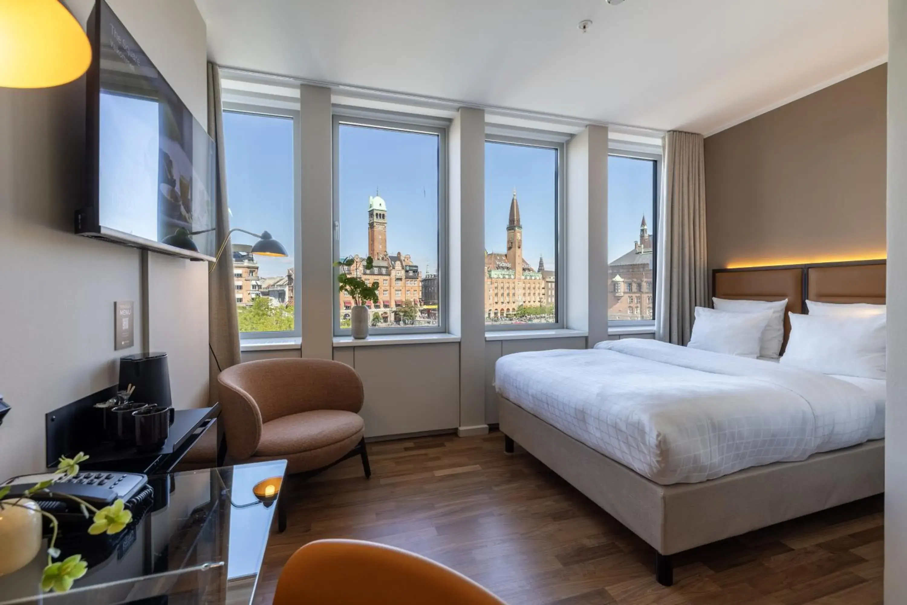 TV and multimedia, Bed in The Square TV and multimedia, Bed in The Square