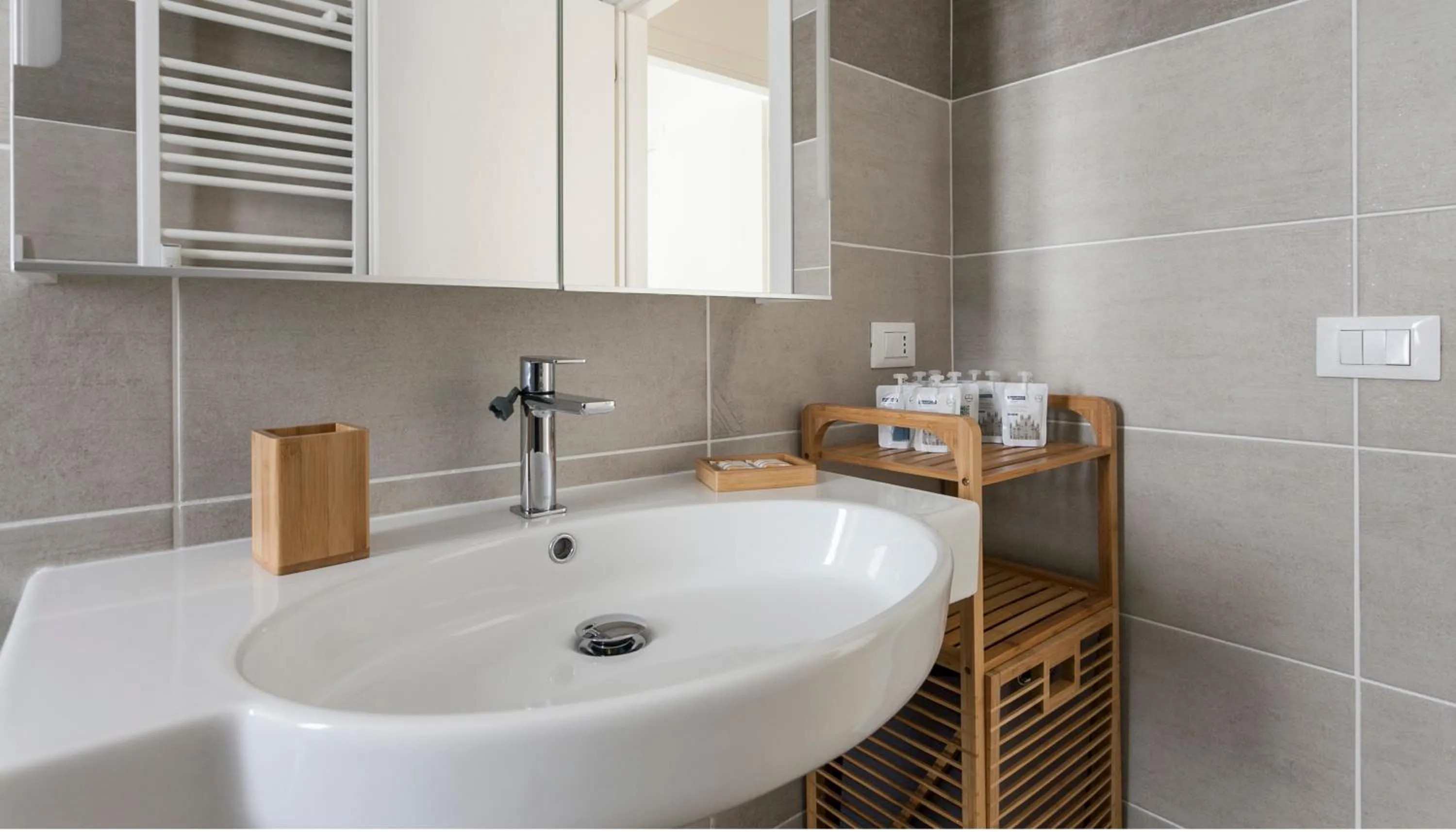 Bathroom in Italianway-Veniero 8