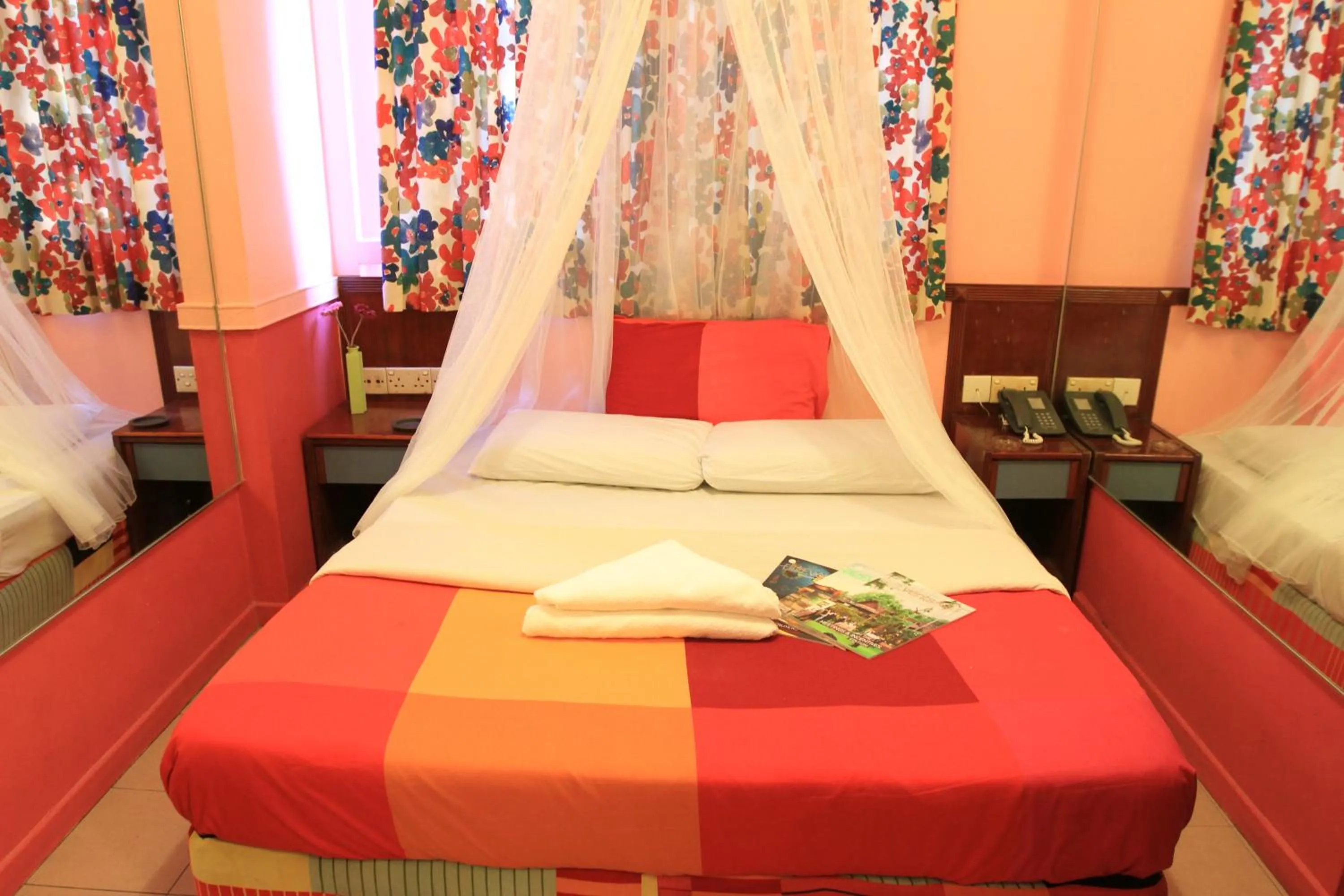 La Mode Sophia Hotel , Check in from 10am ,Check out at 10am Next day