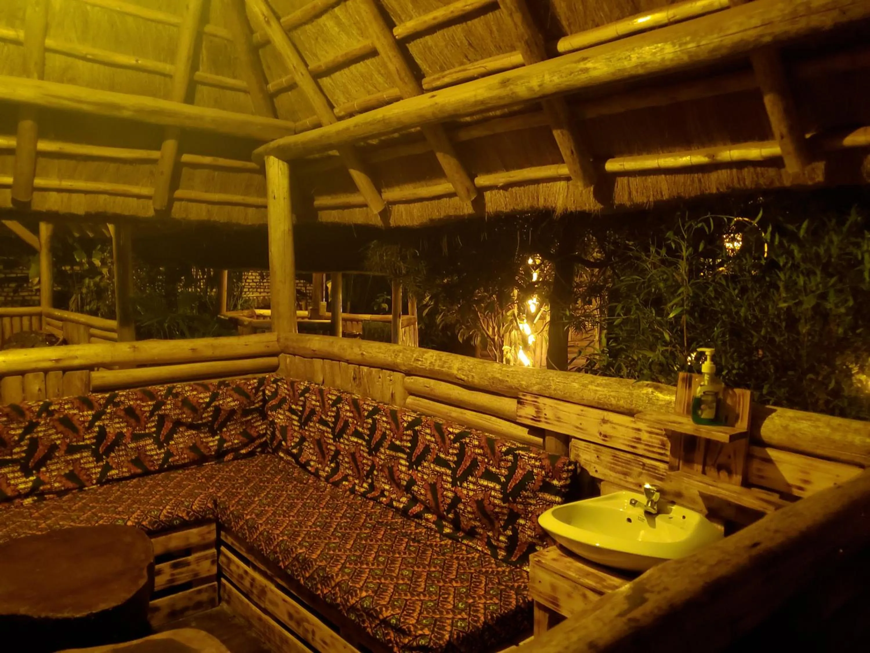 Elite Backpackers Services