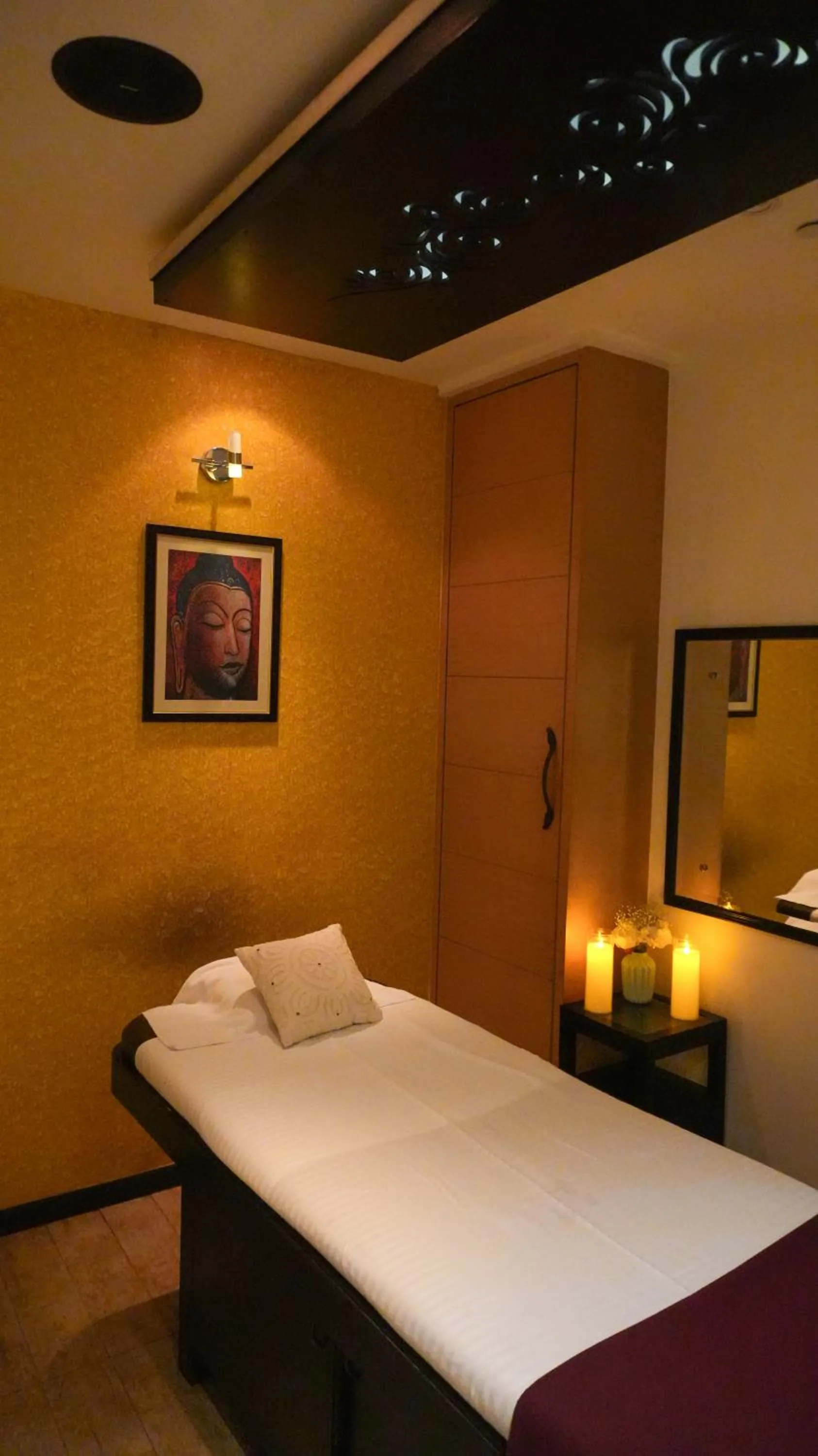 Spa and wellness centre/facilities, Bed in Club Emerald