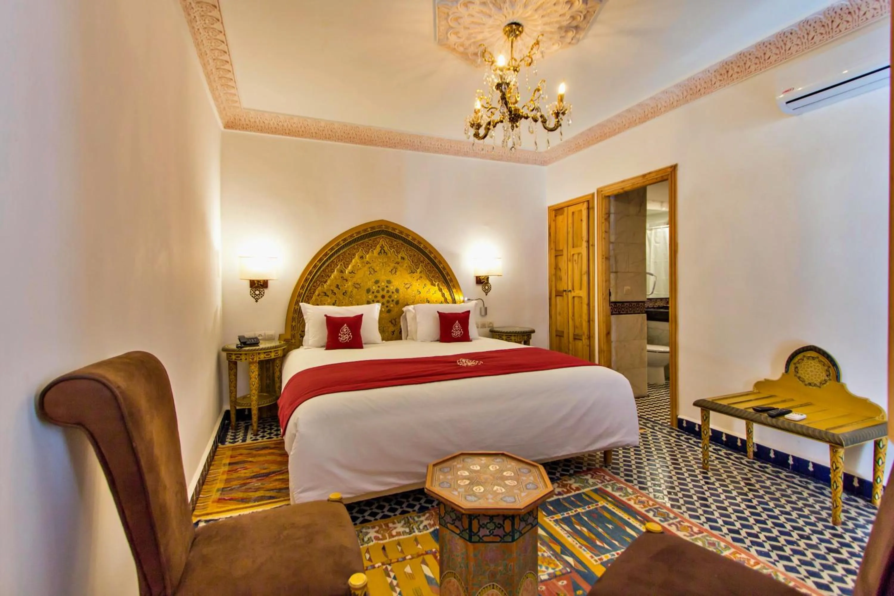 Bed in Riad Marjana suites & Spa