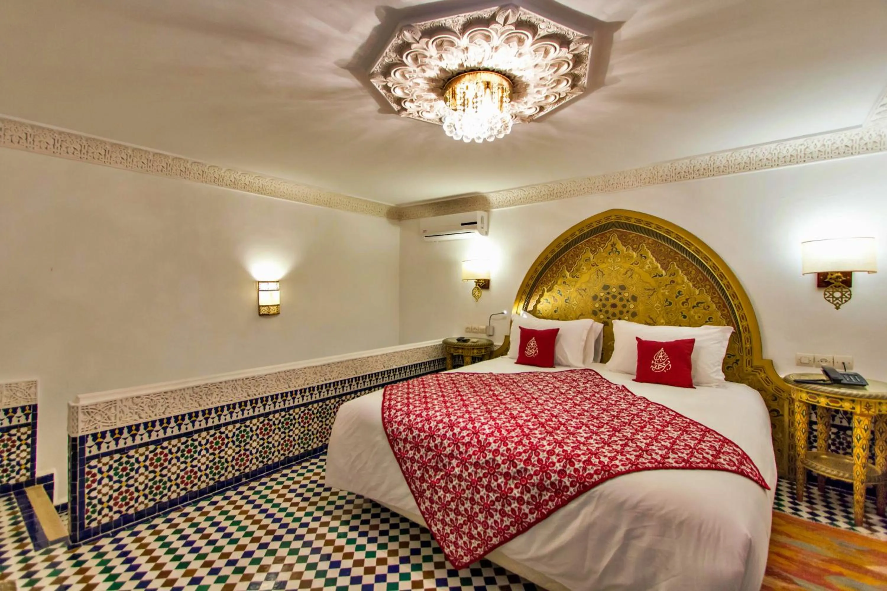 Bed in Riad Marjana suites & Spa