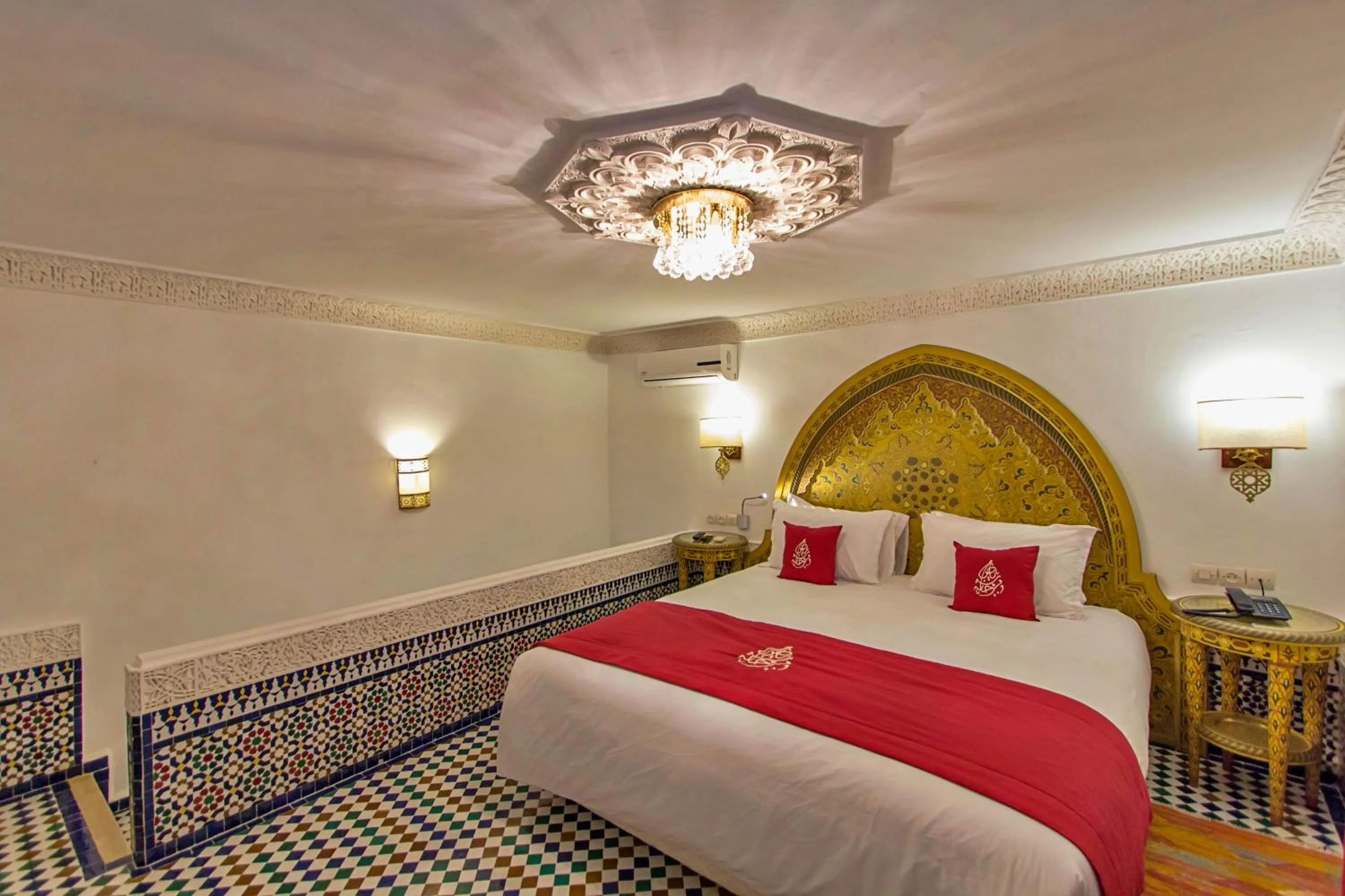 Bed in Riad Marjana suites & Spa