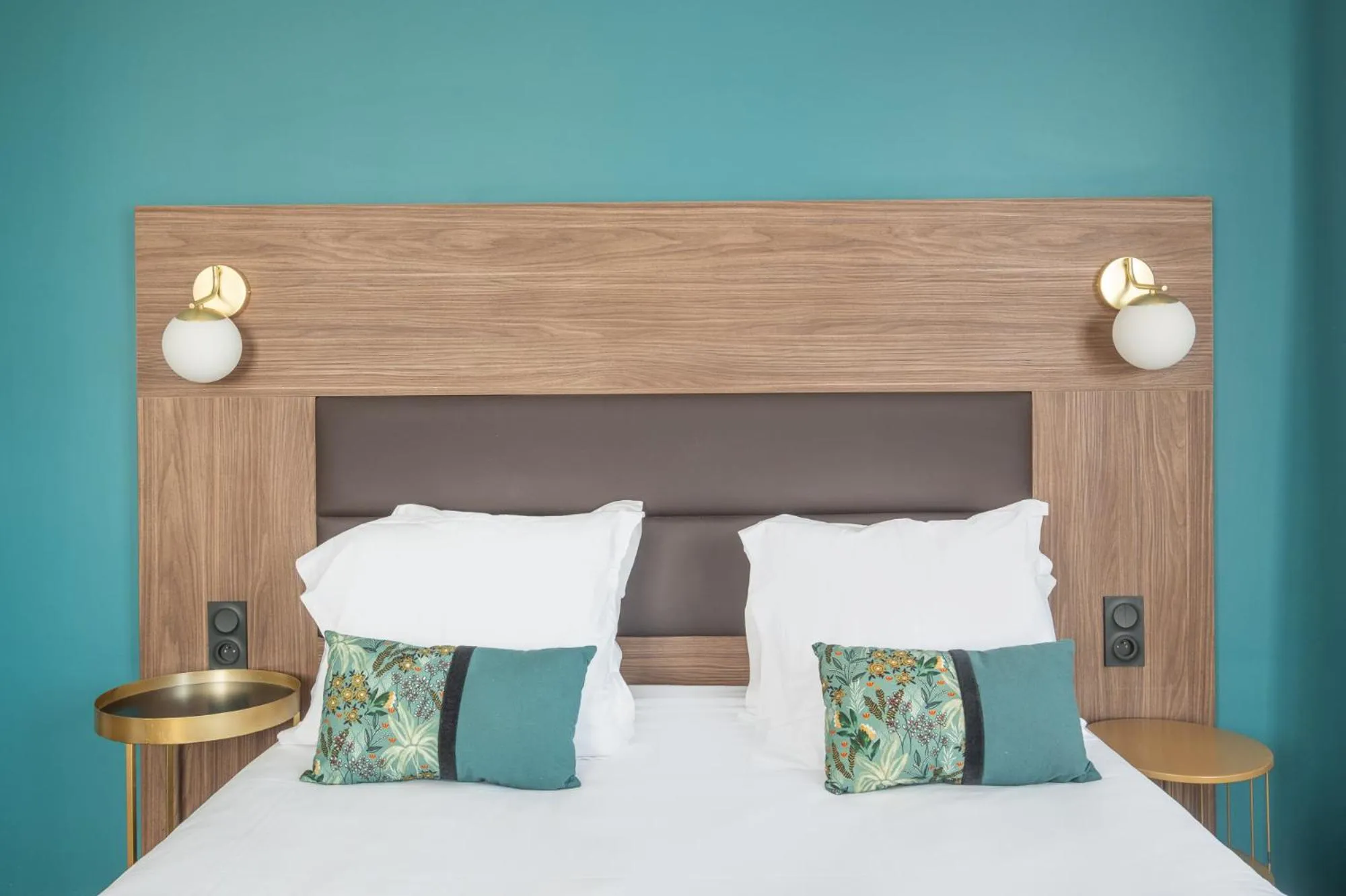 Bed in The Originals Boutique, Hôtel Le Marignan,Le Havre Centre Gare