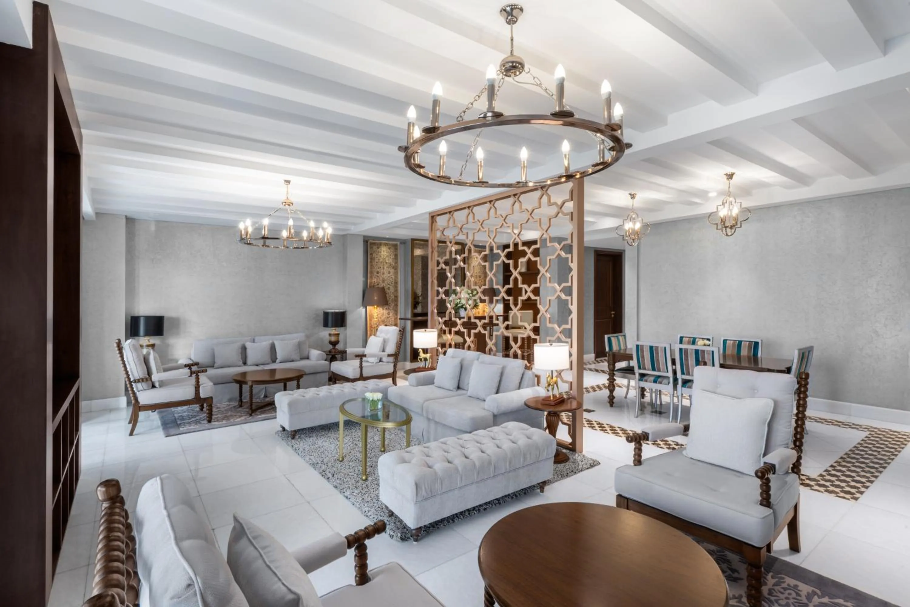 Living room, Bed in Al Habtoor Polo Resort