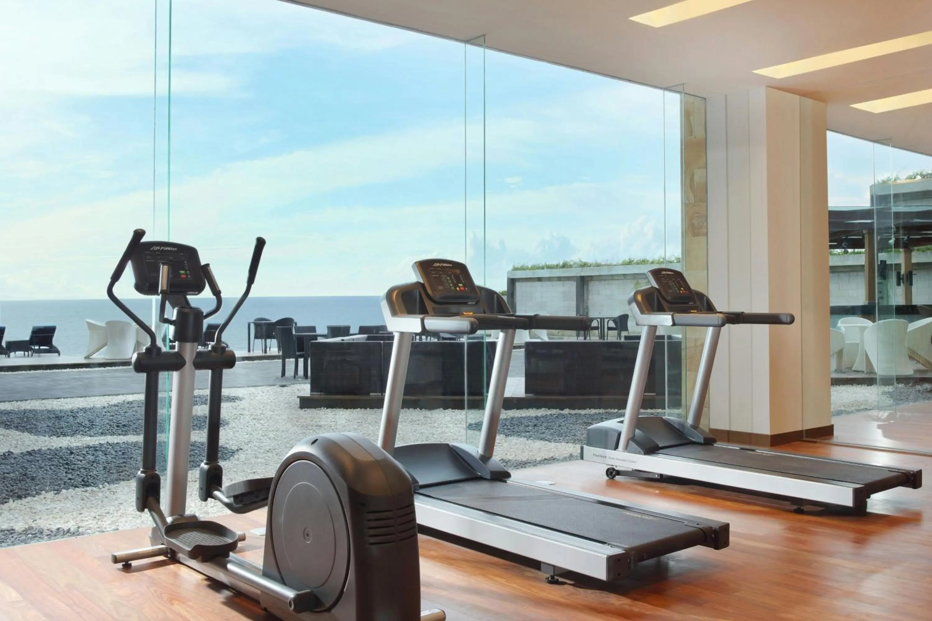 Fitness centre/facilities in Four Points by Sheraton Manado