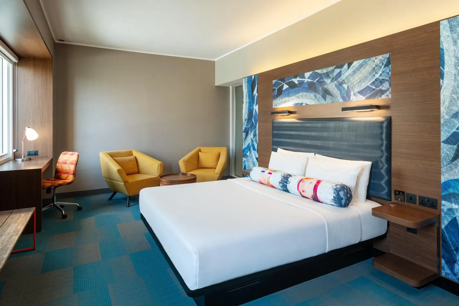 Bedroom, Bed in Aloft Al Ain