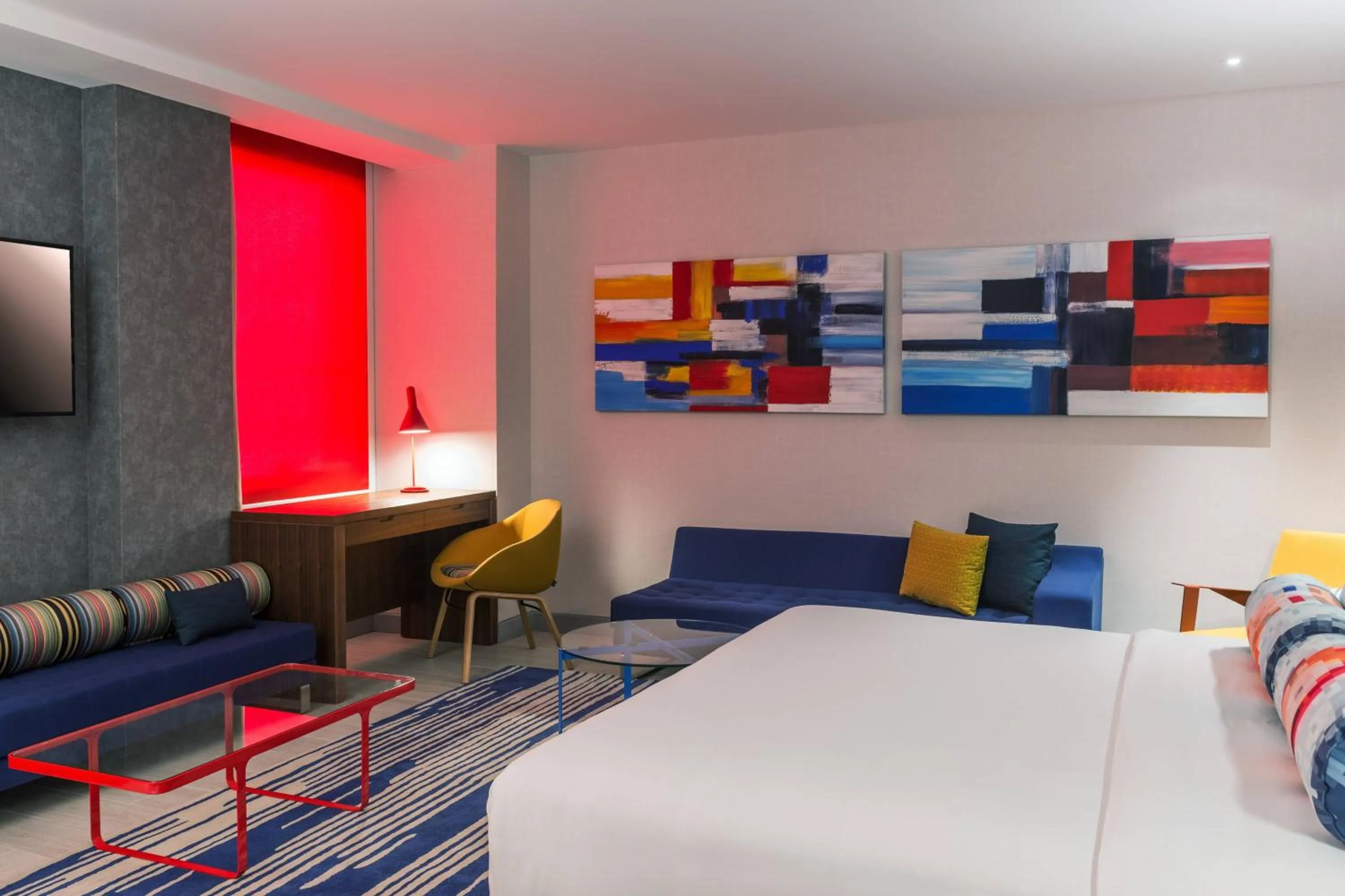 Bedroom, Bed in Aloft Al Ain