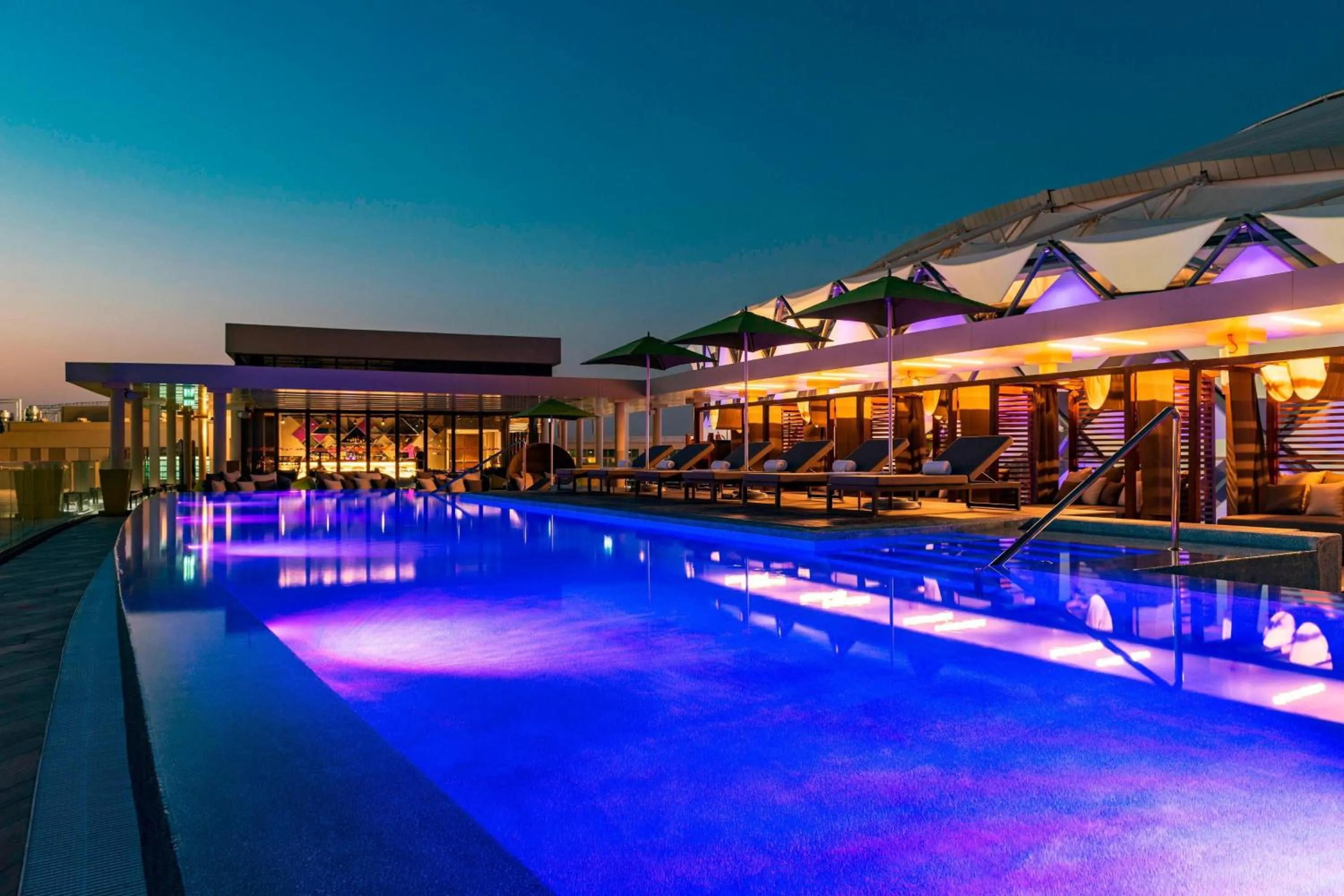 Swimming pool in Aloft Al Ain