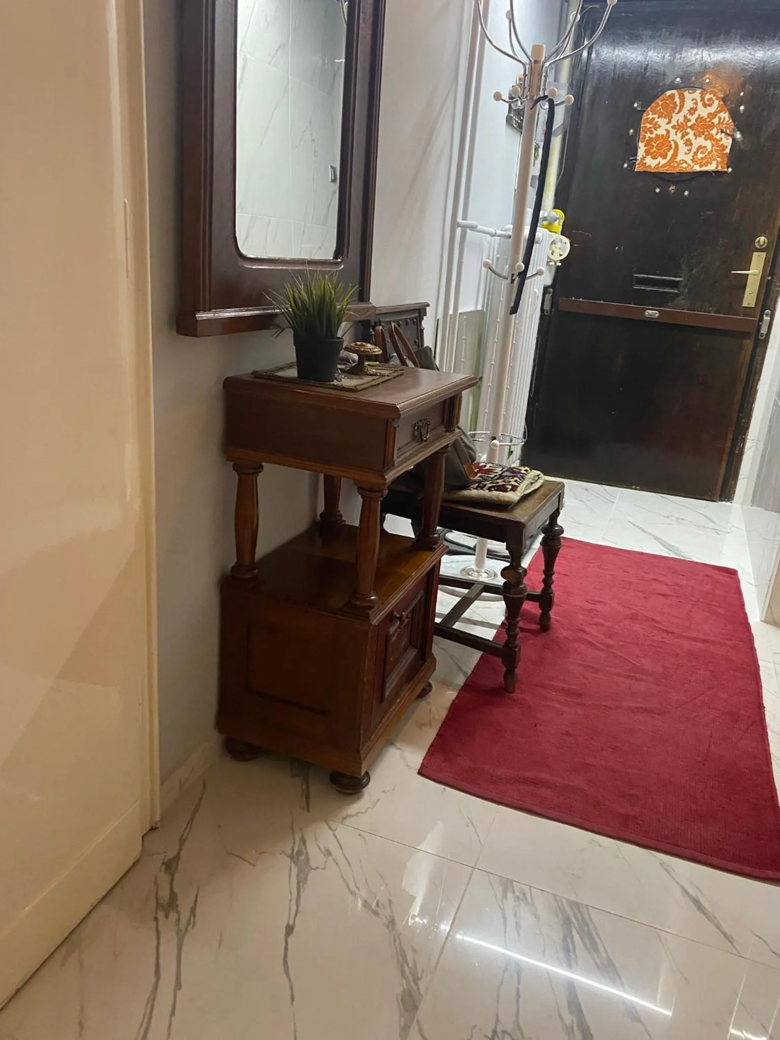 Lonyay Street Apartment