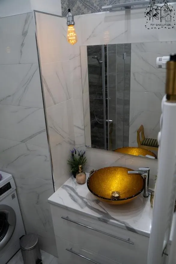 Lonyay Street Apartment