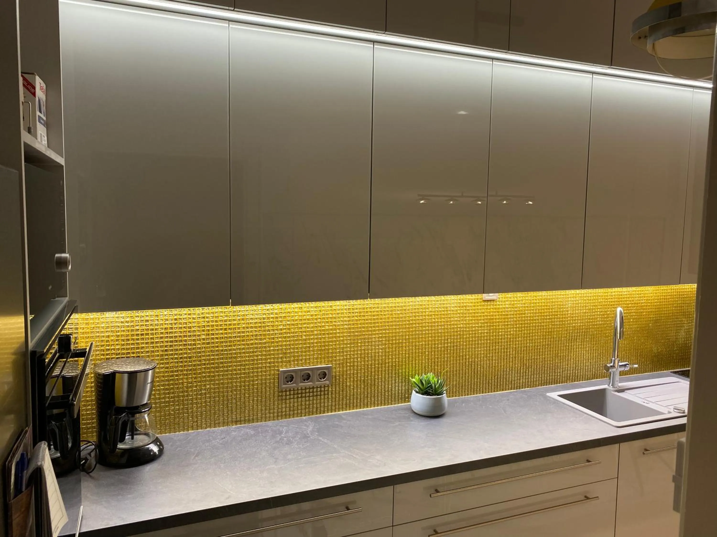 Lonyay Street Apartment