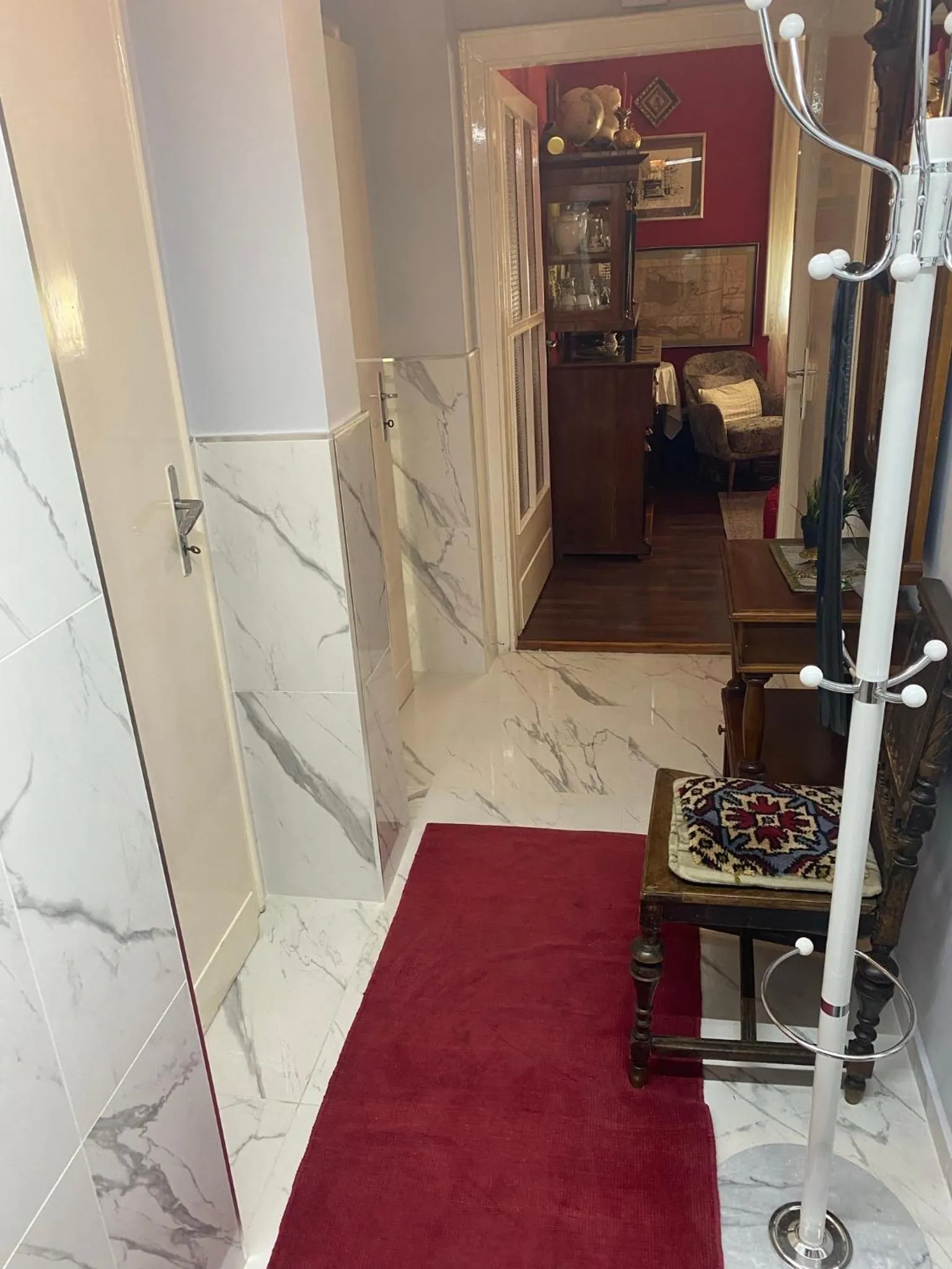 Lonyay Street Apartment