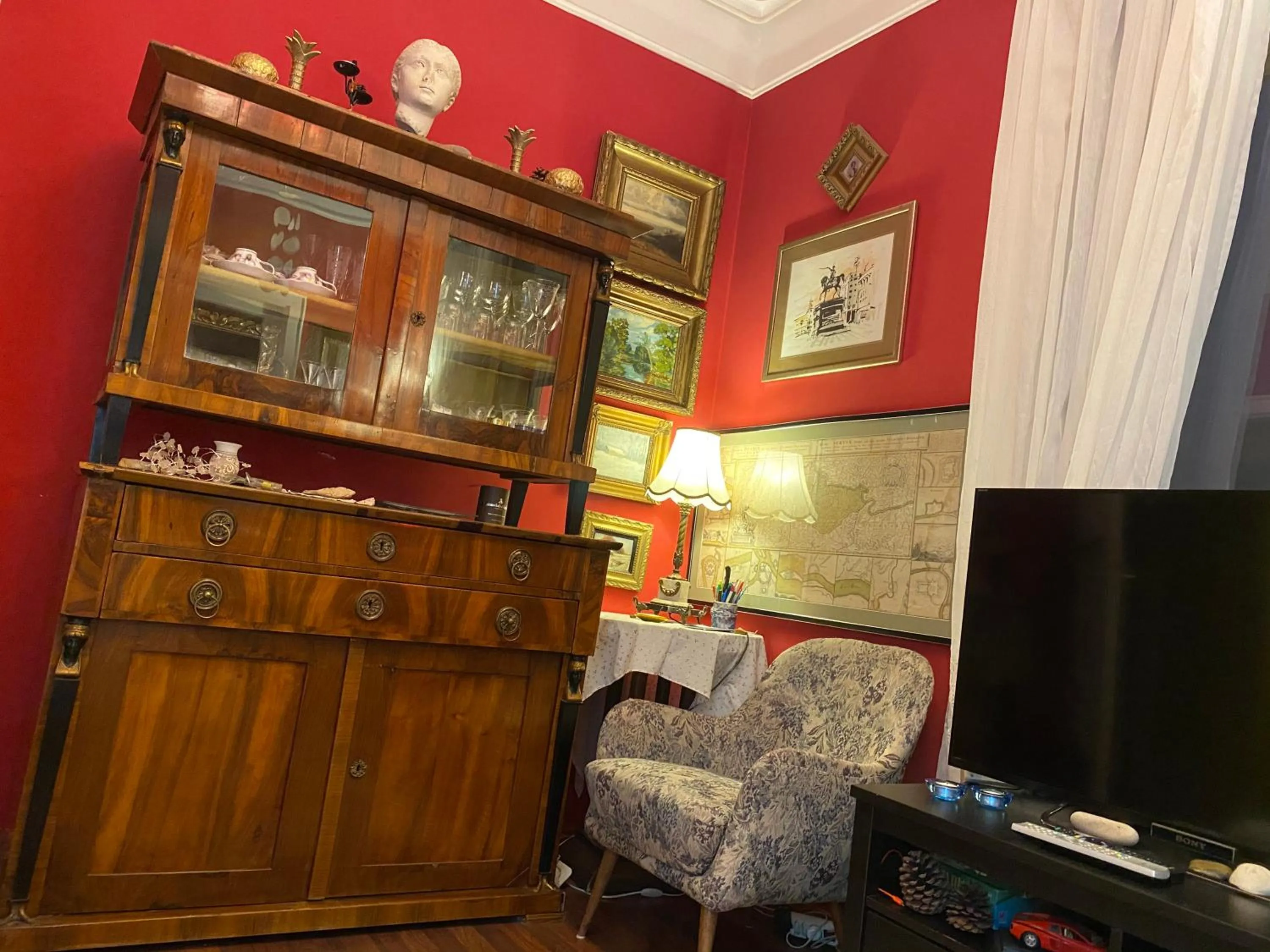 Lonyay Street Apartment